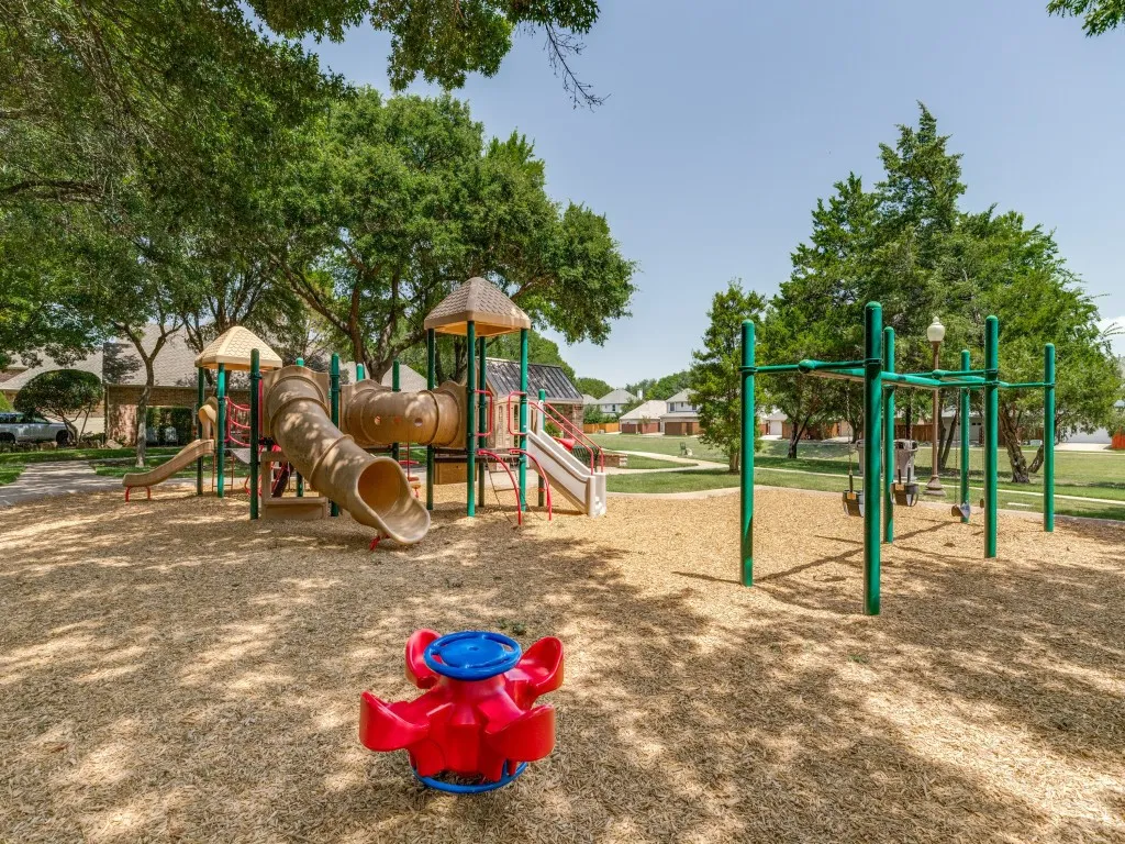 Single Family Residence For Sale in Collin County , 3525 Gary Drive, Plano, Texas 75023, 5 Bedroom, 5 Bathroom, 3 Garage spaces, 4,029 Sqft, built in 1986, mls#21284925, Real Estate Agent in Plano, Homes For Sale in Collin county, Homes For Sale in Plano, Realtor in Plano Texas, Real Estate Brokerage Independent Realty Texas, Luminita Cordes Realtor