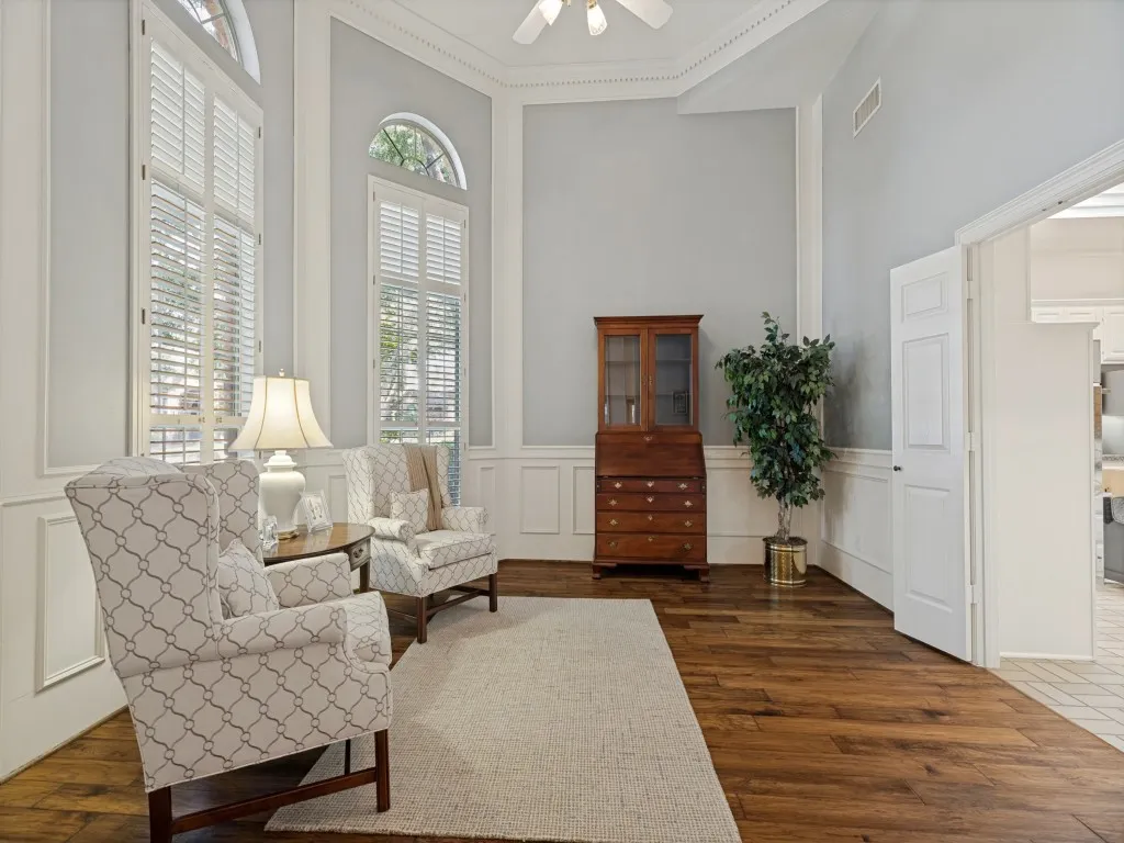 Single Family Residence For Sale in Collin County , 3525 Gary Drive, Plano, Texas 75023, 5 Bedroom, 5 Bathroom, 3 Garage spaces, 4,029 Sqft, built in 1986, mls#21284925, Real Estate Agent in Plano, Homes For Sale in Collin county, Homes For Sale in Plano, Realtor in Plano Texas, Real Estate Brokerage Independent Realty Texas, Luminita Cordes Realtor