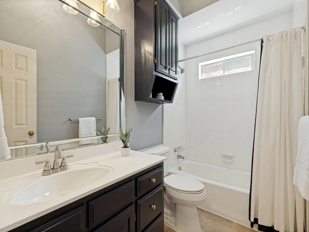 Single Family Residence For Sale in Collin County , 3525 Gary Drive, Plano, Texas 75023, 5 Bedroom, 5 Bathroom, 3 Garage spaces, 4,029 Sqft, built in 1986, mls#21284925, Real Estate Agent in Plano, Homes For Sale in Collin county, Homes For Sale in Plano, Realtor in Plano Texas, Real Estate Brokerage Independent Realty Texas, Luminita Cordes Realtor