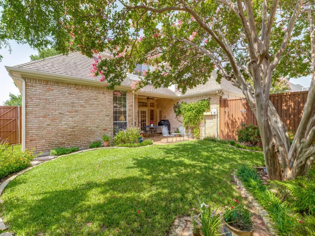Single Family Residence For Sale in Collin County , 3525 Gary Drive, Plano, Texas 75023, 5 Bedroom, 5 Bathroom, 3 Garage spaces, 4,029 Sqft, built in 1986, mls#21284925, Real Estate Agent in Plano, Homes For Sale in Collin county, Homes For Sale in Plano, Realtor in Plano Texas, Real Estate Brokerage Independent Realty Texas, Luminita Cordes Realtor