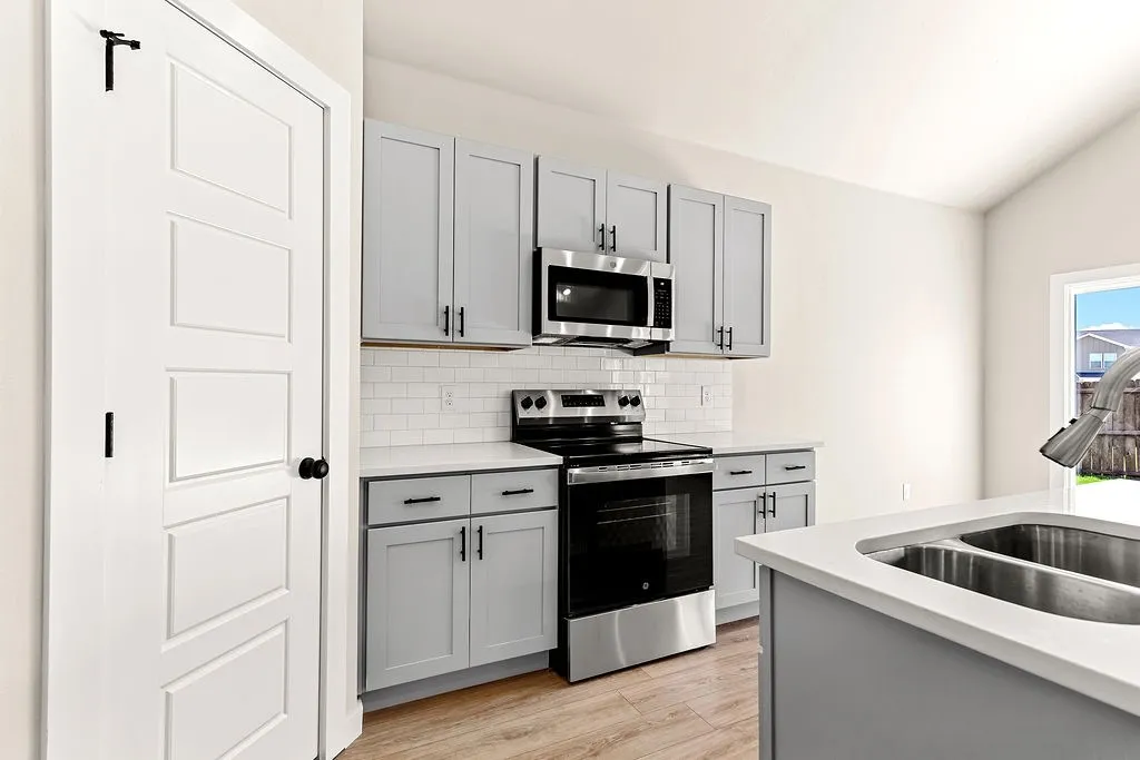 Single Family Residence For Sale in Tarrant County , 213 Marble Creek Drive, Fort Worth, Texas 76131, 4 Bedroom, 2 Bathroom, 2 Garage spaces, 1,659 Sqft, built in 2026, mls#21339985, Real Estate Agent in Fort Worth, Homes For Sale in Tarrant county, Homes For Sale in Fort Worth, Realtor in Fort Worth Texas, Real Estate Brokerage Independent Realty Texas, Luminita Cordes Realtor