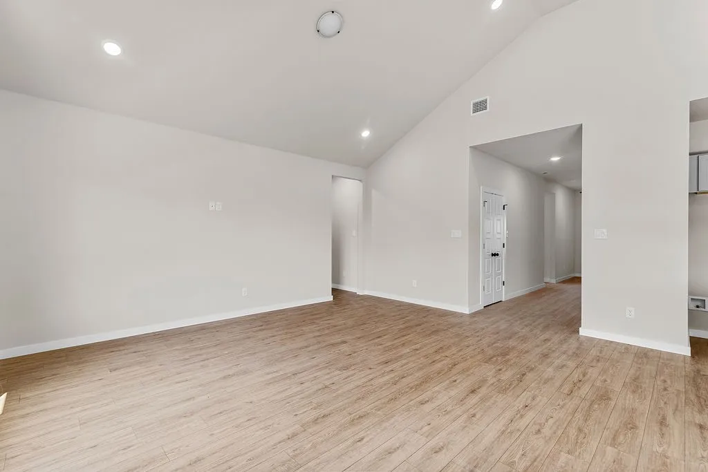 Single Family Residence For Sale in Tarrant County , 213 Marble Creek Drive, Fort Worth, Texas 76131, 4 Bedroom, 2 Bathroom, 2 Garage spaces, 1,659 Sqft, built in 2026, mls#21339985, Real Estate Agent in Fort Worth, Homes For Sale in Tarrant county, Homes For Sale in Fort Worth, Realtor in Fort Worth Texas, Real Estate Brokerage Independent Realty Texas, Luminita Cordes Realtor