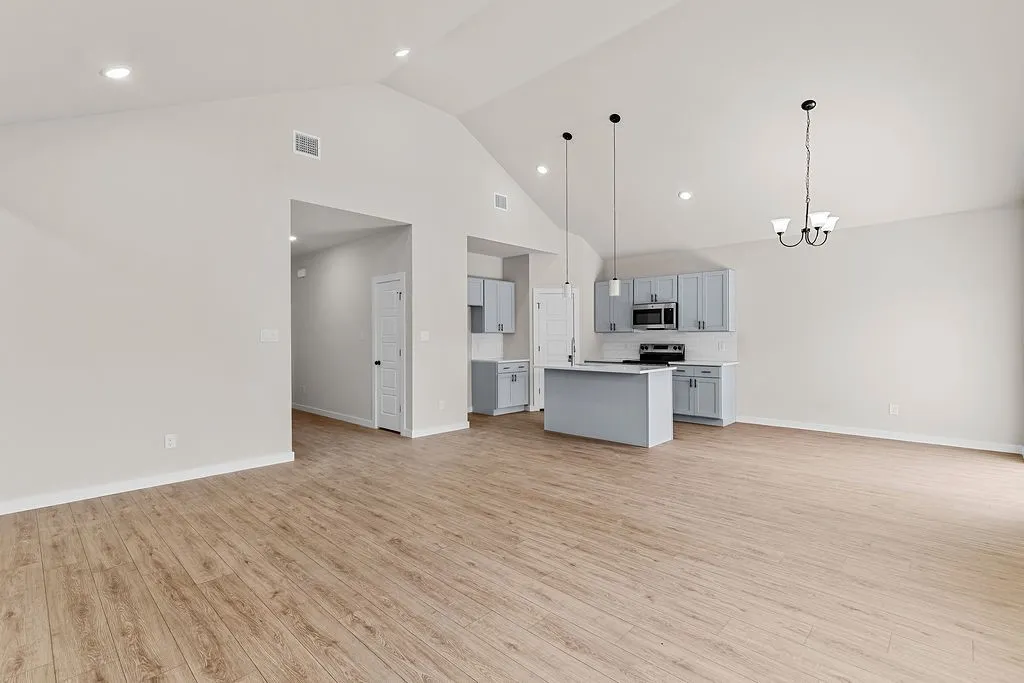 Single Family Residence For Sale in Tarrant County , 213 Marble Creek Drive, Fort Worth, Texas 76131, 4 Bedroom, 2 Bathroom, 2 Garage spaces, 1,659 Sqft, built in 2026, mls#21339985, Real Estate Agent in Fort Worth, Homes For Sale in Tarrant county, Homes For Sale in Fort Worth, Realtor in Fort Worth Texas, Real Estate Brokerage Independent Realty Texas, Luminita Cordes Realtor
