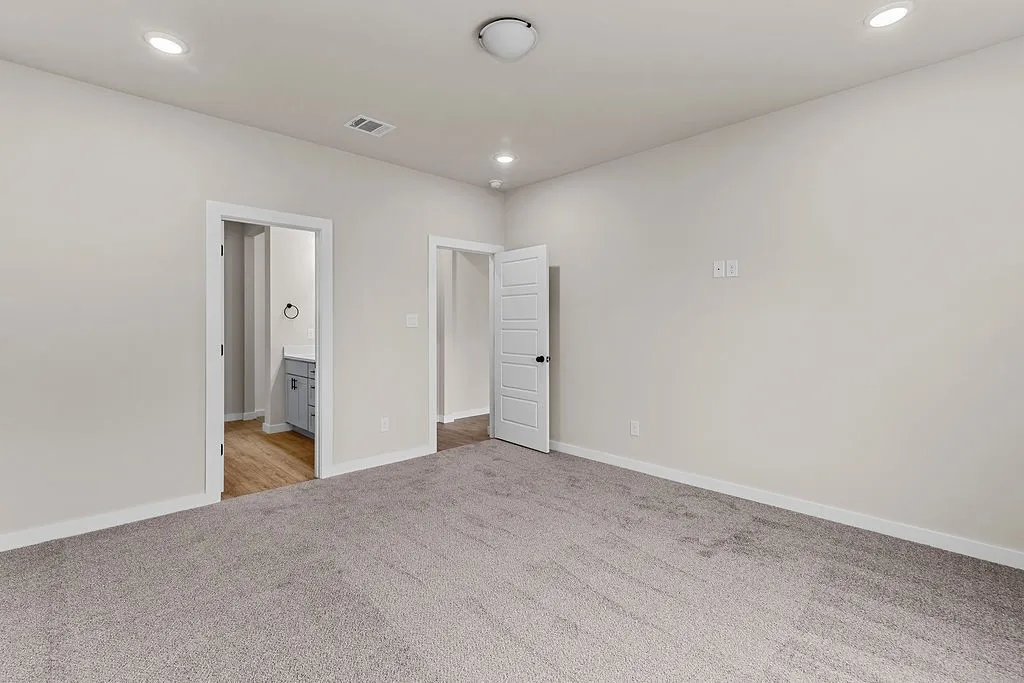 Single Family Residence For Sale in Tarrant County , 213 Marble Creek Drive, Fort Worth, Texas 76131, 4 Bedroom, 2 Bathroom, 2 Garage spaces, 1,659 Sqft, built in 2026, mls#21339985, Real Estate Agent in Fort Worth, Homes For Sale in Tarrant county, Homes For Sale in Fort Worth, Realtor in Fort Worth Texas, Real Estate Brokerage Independent Realty Texas, Luminita Cordes Realtor