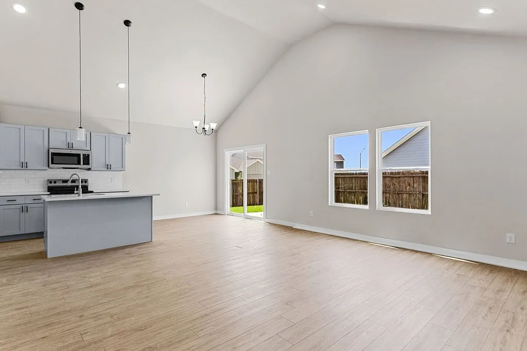Single Family Residence For Sale in Tarrant County , 213 Marble Creek Drive, Fort Worth, Texas 76131, 4 Bedroom, 2 Bathroom, 2 Garage spaces, 1,659 Sqft, built in 2026, mls#21339985, Real Estate Agent in Fort Worth, Homes For Sale in Tarrant county, Homes For Sale in Fort Worth, Realtor in Fort Worth Texas, Real Estate Brokerage Independent Realty Texas, Luminita Cordes Realtor