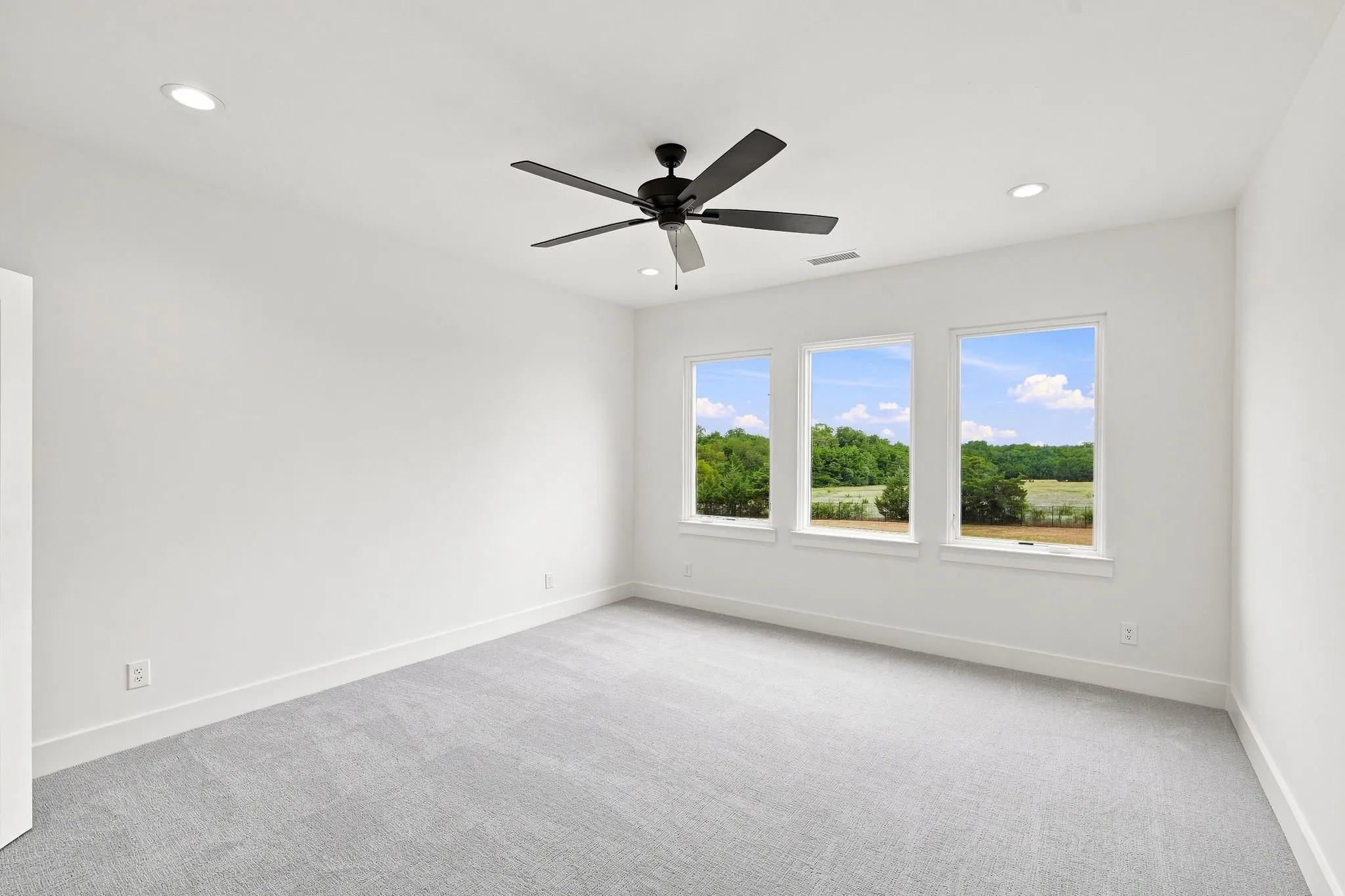 Single Family Residence For Sale in Ellis County , 4411 Tea Olive Trail, Midlothian, Texas 76065, 4 Bedroom, 4 Bathroom, 3 Garage spaces, 3,569 Sqft, built in 2024, mls#21339467, Real Estate Agent in Midlothian, Homes For Sale in Ellis county, Homes For Sale in Midlothian, Realtor in Midlothian Texas, Real Estate Brokerage Independent Realty Texas, Luminita Cordes Realtor