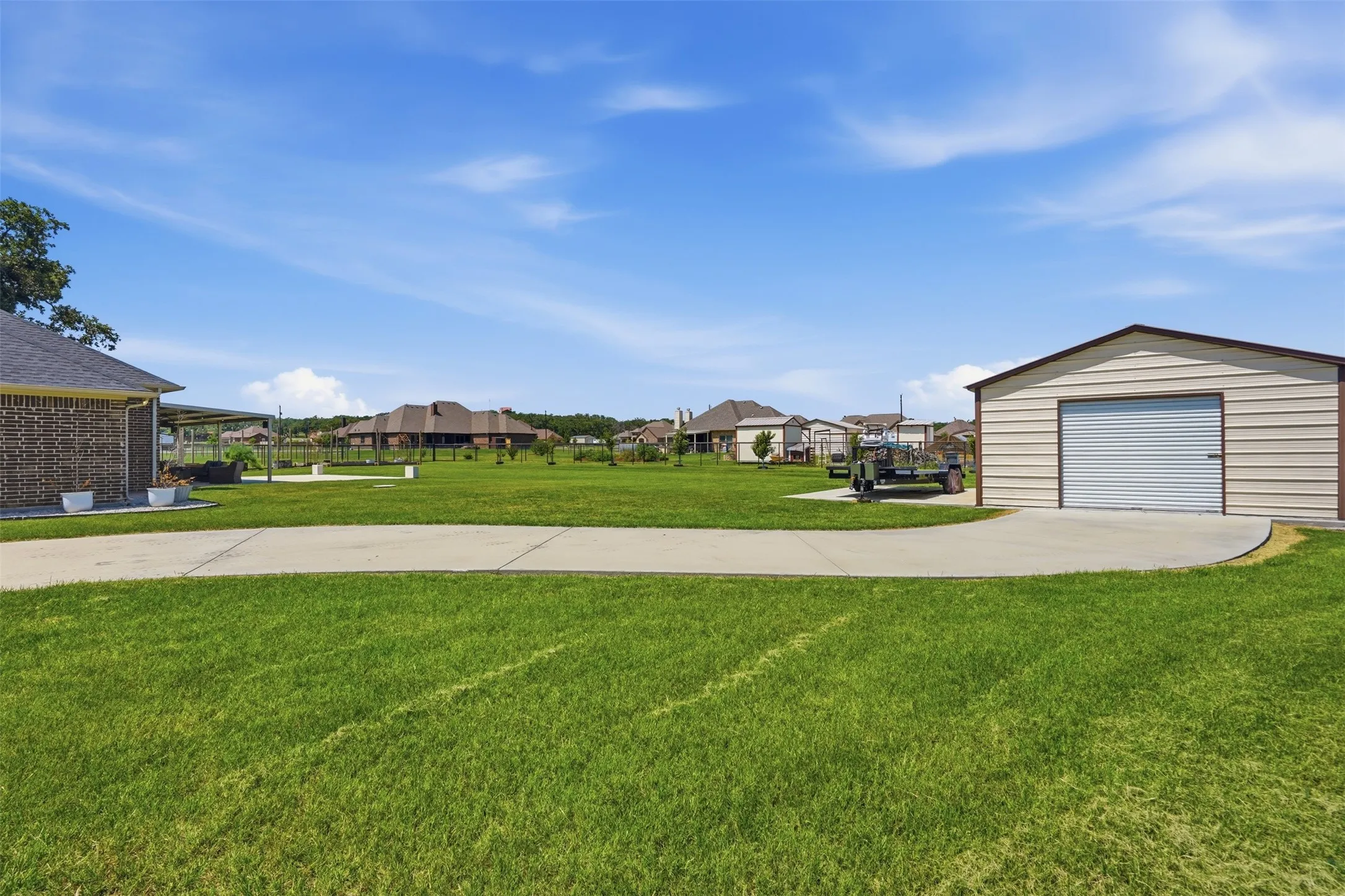 Single Family Residence For Sale in Parker County , 205 Lavender Court, Springtown, Texas 76082, 4 Bedroom, 2 Bathroom, 3 Garage spaces, 2,102 Sqft, built in 2017, mls#21338760, Real Estate Agent in Springtown, Homes For Sale in Parker county, Homes For Sale in Springtown, Realtor in Springtown Texas, Real Estate Brokerage Independent Realty Texas, Luminita Cordes Realtor