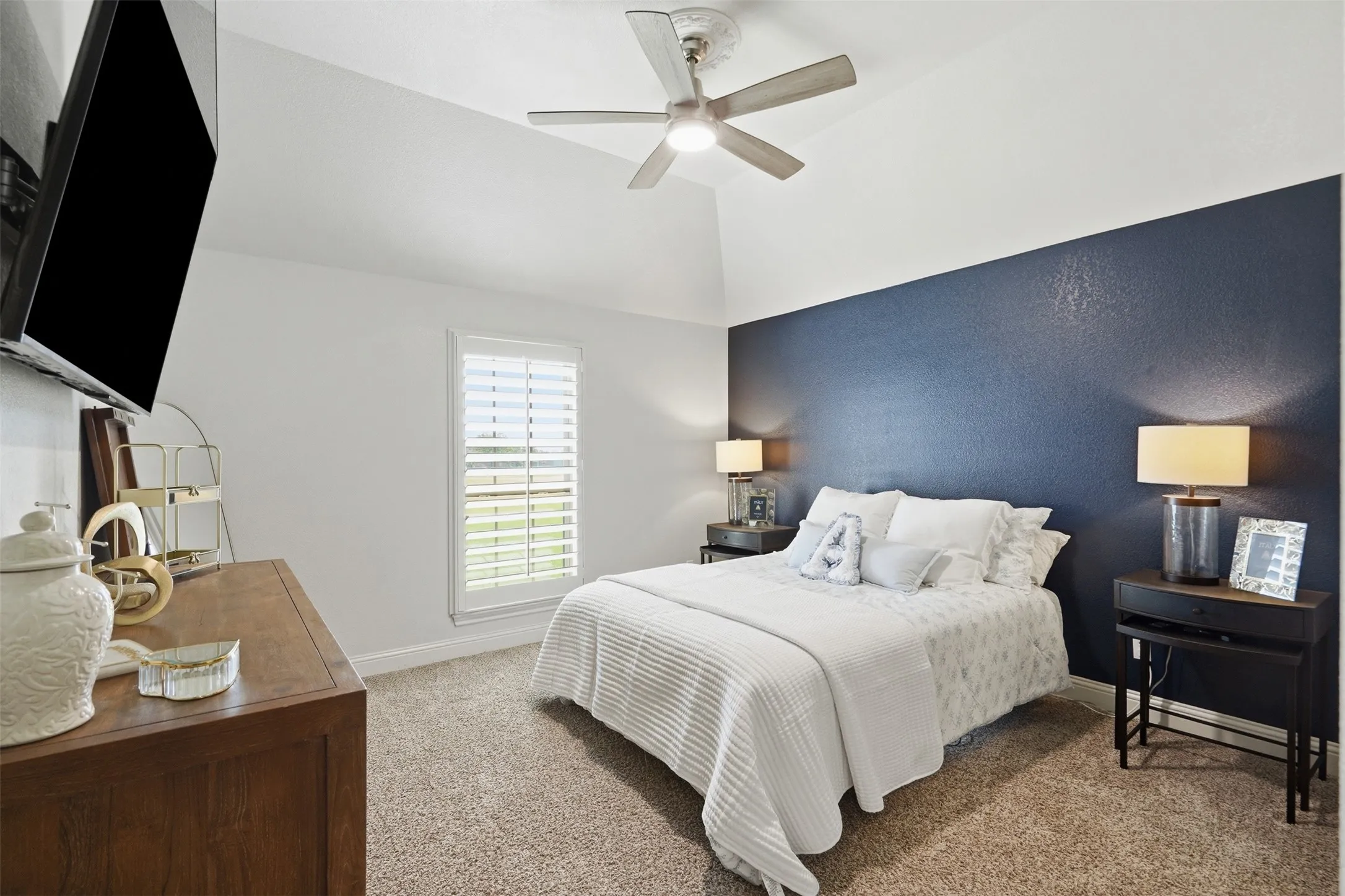 Single Family Residence For Sale in Parker County , 205 Lavender Court, Springtown, Texas 76082, 4 Bedroom, 2 Bathroom, 3 Garage spaces, 2,102 Sqft, built in 2017, mls#21338760, Real Estate Agent in Springtown, Homes For Sale in Parker county, Homes For Sale in Springtown, Realtor in Springtown Texas, Real Estate Brokerage Independent Realty Texas, Luminita Cordes Realtor
