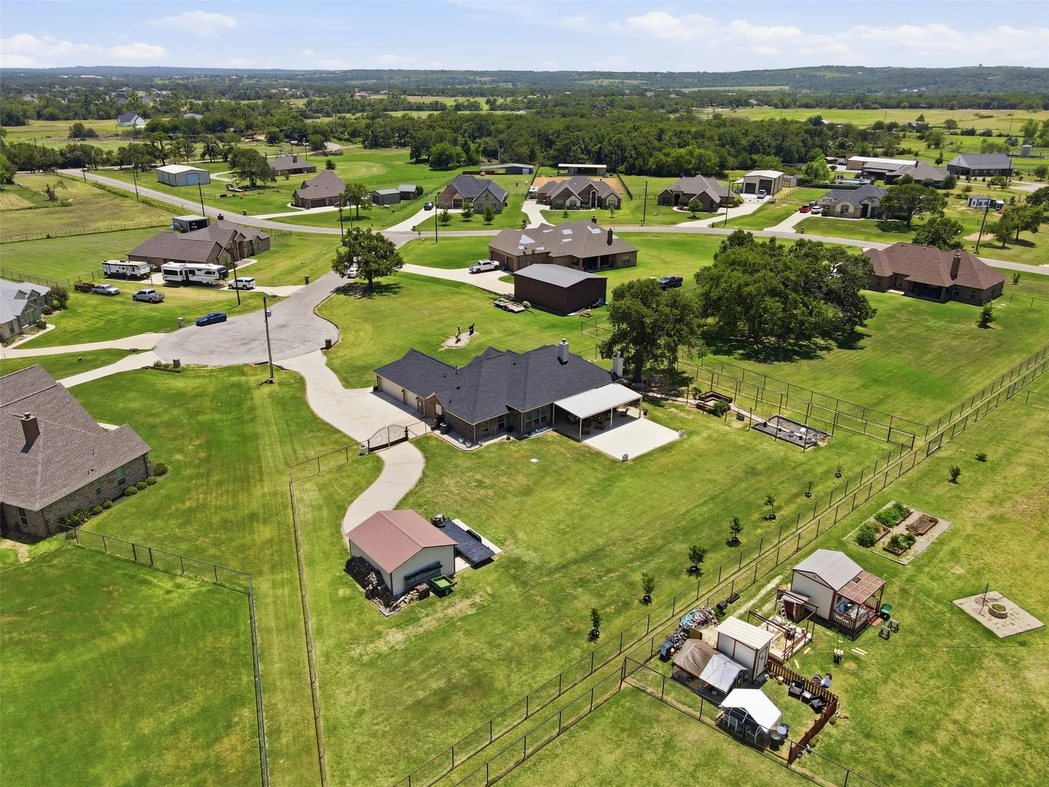 Single Family Residence For Sale in Parker County , 205 Lavender Court, Springtown, Texas 76082, 4 Bedroom, 2 Bathroom, 3 Garage spaces, 2,102 Sqft, built in 2017, mls#21338760, Real Estate Agent in Springtown, Homes For Sale in Parker county, Homes For Sale in Springtown, Realtor in Springtown Texas, Real Estate Brokerage Independent Realty Texas, Luminita Cordes Realtor