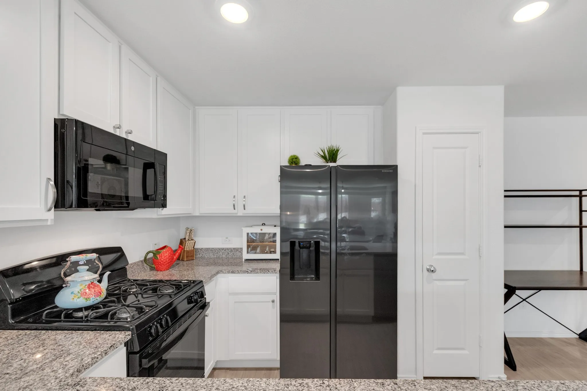 Single Family Residence For Sale in Collin County , 1801 Ashland Street, Mc Kinney, Texas 75071, 3 Bedroom, 2 Bathroom, 2 Garage spaces, 1,479 Sqft, built in 2024, mls#21332985, Real Estate Agent in Mc Kinney, Homes For Sale in Collin county, Homes For Sale in Mc Kinney, Realtor in Mc Kinney Texas, Real Estate Brokerage Independent Realty Texas, Luminita Cordes Realtor