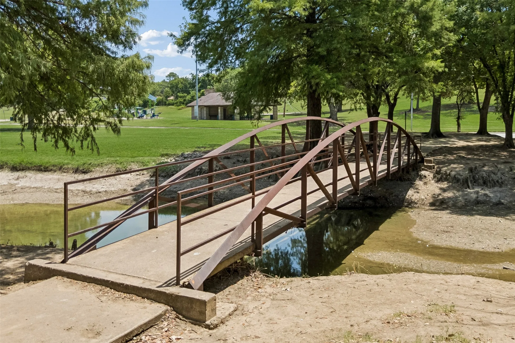 Townhouse For Sale in Dallas County , 816 Premier Parkway, Grand Prairie, Texas 75051, 4 Bedroom, 4 Bathroom, 2 Garage spaces, 2,743 Sqft, built in 2026, mls#21340008, Real Estate Agent in Grand Prairie, Homes For Sale in Dallas county, Homes For Sale in Grand Prairie, Realtor in Grand Prairie Texas, Real Estate Brokerage Independent Realty Texas, Luminita Cordes Realtor