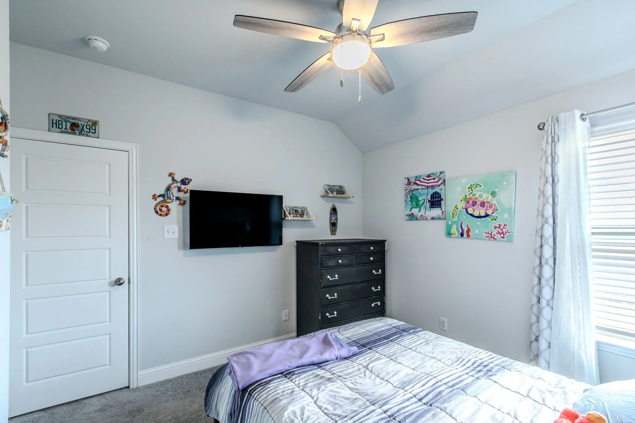 Single Family Residence For Sale in Mc Lennan County , 272 Big Creek Loop, Hewitt, Texas 76643, 4 Bedroom, 3 Bathroom, 2 Garage spaces, 3,172 Sqft, built in 2019, mls#21339675, Real Estate Agent in Hewitt, Homes For Sale in Mc Lennan county, Homes For Sale in Hewitt, Realtor in Hewitt Texas, Real Estate Brokerage Independent Realty Texas, Luminita Cordes Realtor