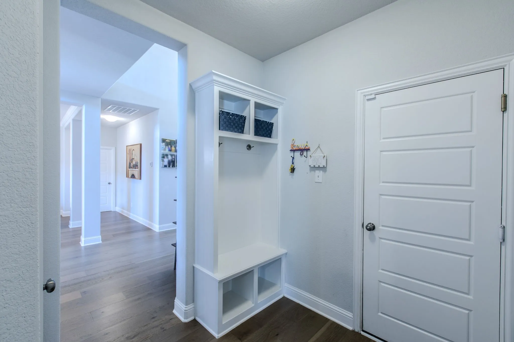 Single Family Residence For Sale in Mc Lennan County , 272 Big Creek Loop, Hewitt, Texas 76643, 4 Bedroom, 3 Bathroom, 2 Garage spaces, 3,172 Sqft, built in 2019, mls#21339675, Real Estate Agent in Hewitt, Homes For Sale in Mc Lennan county, Homes For Sale in Hewitt, Realtor in Hewitt Texas, Real Estate Brokerage Independent Realty Texas, Luminita Cordes Realtor
