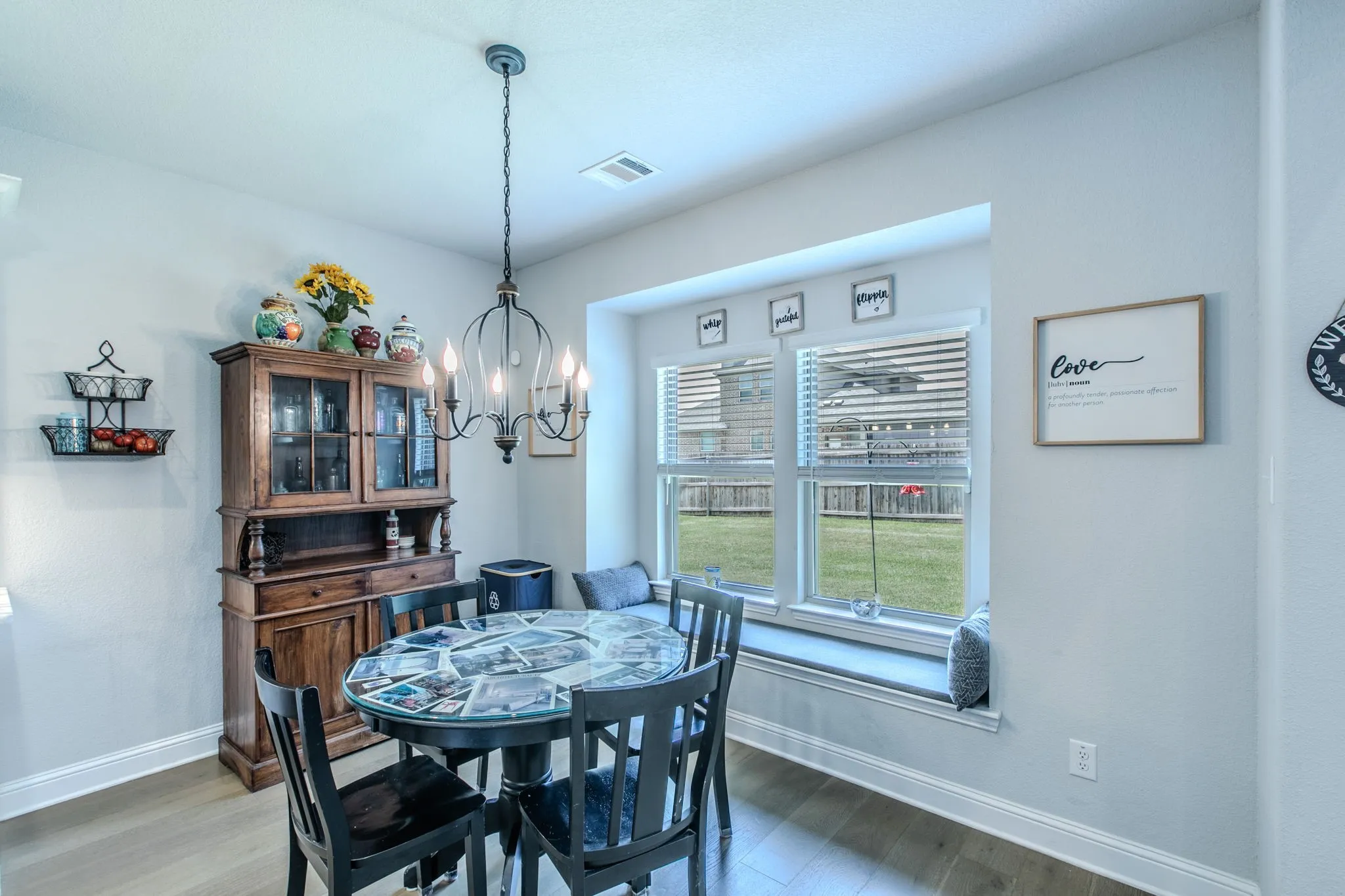 Single Family Residence For Sale in Mc Lennan County , 272 Big Creek Loop, Hewitt, Texas 76643, 4 Bedroom, 3 Bathroom, 2 Garage spaces, 3,172 Sqft, built in 2019, mls#21339675, Real Estate Agent in Hewitt, Homes For Sale in Mc Lennan county, Homes For Sale in Hewitt, Realtor in Hewitt Texas, Real Estate Brokerage Independent Realty Texas, Luminita Cordes Realtor