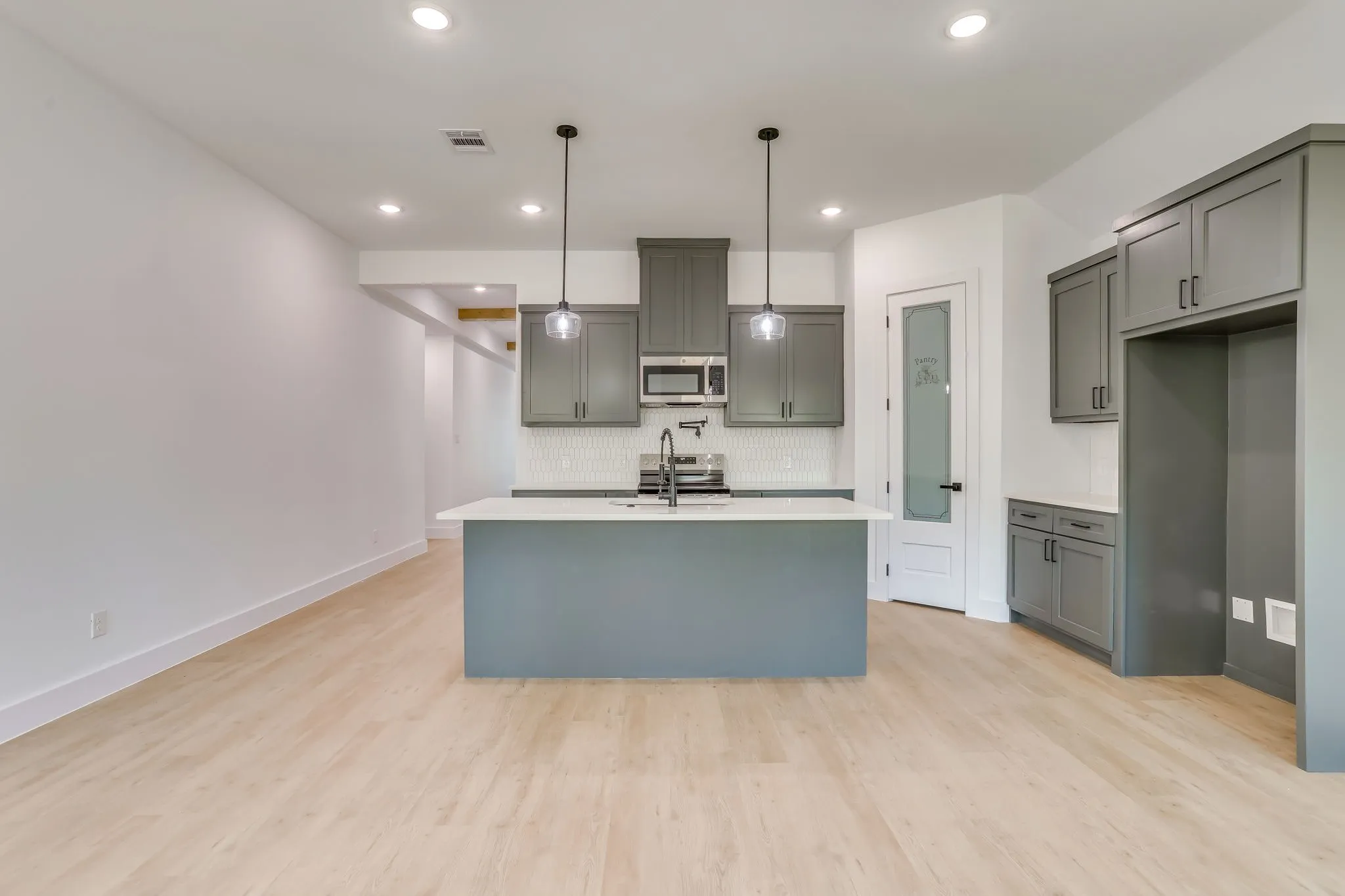 Single Family Residence For Sale in Tarrant County , 5225 Humbert Avenue, Fort Worth, Texas 76107, 4 Bedroom, 2 Bathroom, 2 Garage spaces, 1,793 Sqft, built in 2026, mls#21336197, Real Estate Agent in Fort Worth, Homes For Sale in Tarrant county, Homes For Sale in Fort Worth, Realtor in Fort Worth Texas, Real Estate Brokerage Independent Realty Texas, Luminita Cordes Realtor