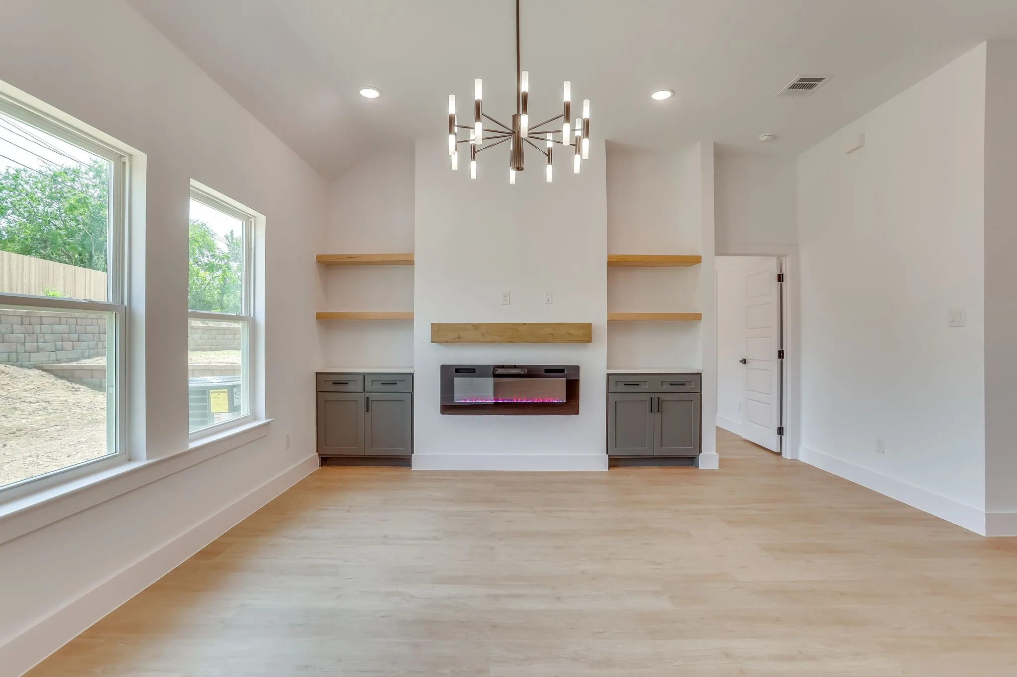 Single Family Residence For Sale in Tarrant County , 5225 Humbert Avenue, Fort Worth, Texas 76107, 4 Bedroom, 2 Bathroom, 2 Garage spaces, 1,793 Sqft, built in 2026, mls#21336197, Real Estate Agent in Fort Worth, Homes For Sale in Tarrant county, Homes For Sale in Fort Worth, Realtor in Fort Worth Texas, Real Estate Brokerage Independent Realty Texas, Luminita Cordes Realtor