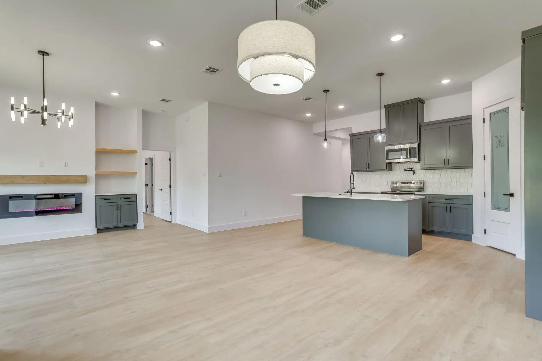 Single Family Residence For Sale in Tarrant County , 5225 Humbert Avenue, Fort Worth, Texas 76107, 4 Bedroom, 2 Bathroom, 2 Garage spaces, 1,793 Sqft, built in 2026, mls#21336197, Real Estate Agent in Fort Worth, Homes For Sale in Tarrant county, Homes For Sale in Fort Worth, Realtor in Fort Worth Texas, Real Estate Brokerage Independent Realty Texas, Luminita Cordes Realtor