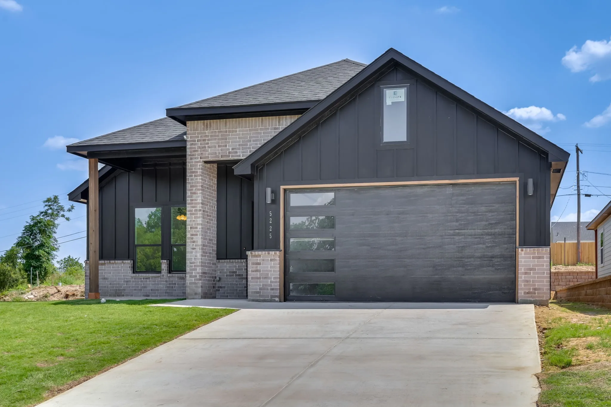 Single Family Residence For Sale in Tarrant County , 5225 Humbert Avenue, Fort Worth, Texas 76107, 4 Bedroom, 2 Bathroom, 2 Garage spaces, 1,793 Sqft, built in 2026, mls#21336197, Real Estate Agent in Fort Worth, Homes For Sale in Tarrant county, Homes For Sale in Fort Worth, Realtor in Fort Worth Texas, Real Estate Brokerage Independent Realty Texas, Luminita Cordes Realtor