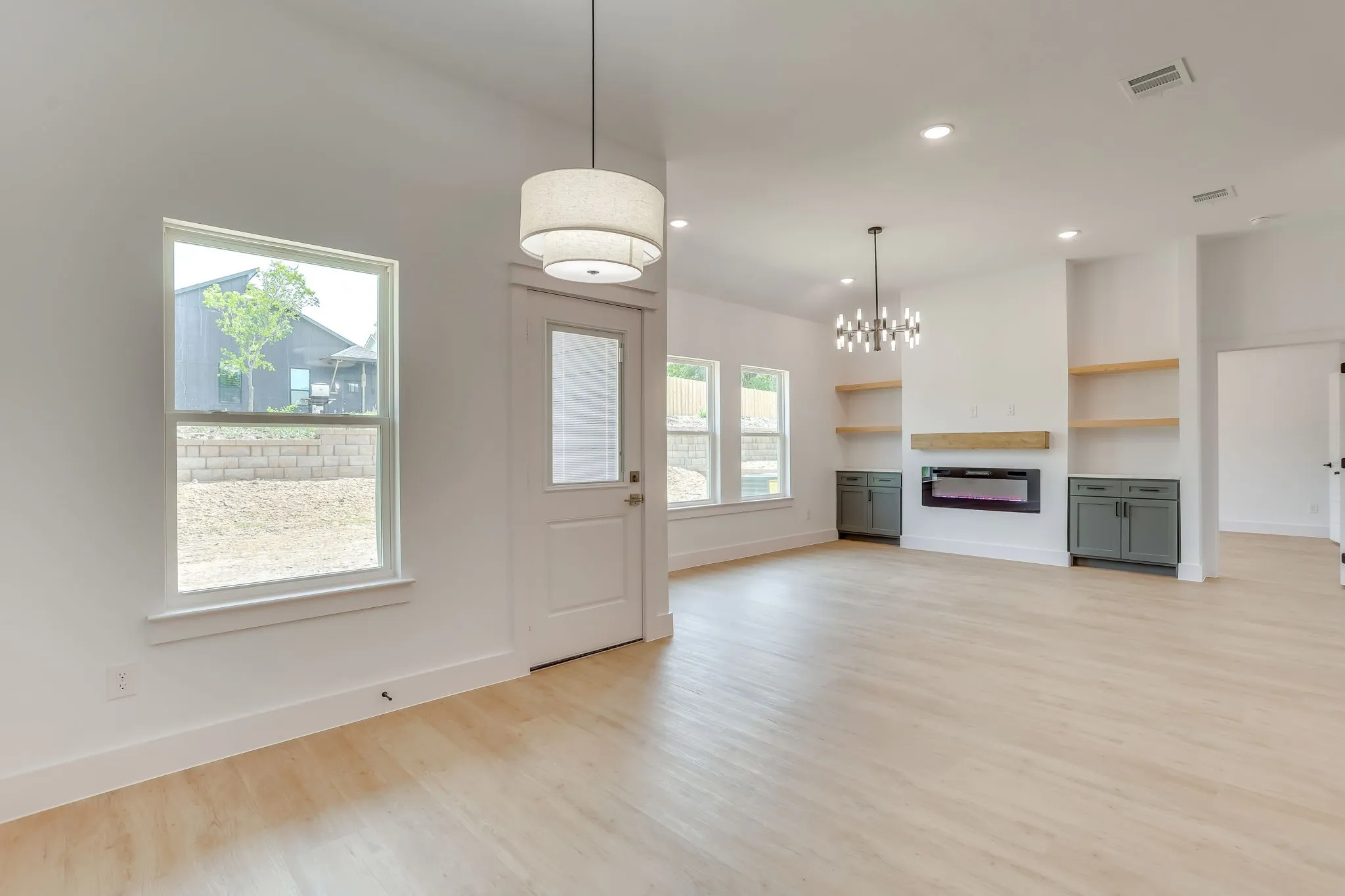 Single Family Residence For Sale in Tarrant County , 5225 Humbert Avenue, Fort Worth, Texas 76107, 4 Bedroom, 2 Bathroom, 2 Garage spaces, 1,793 Sqft, built in 2026, mls#21336197, Real Estate Agent in Fort Worth, Homes For Sale in Tarrant county, Homes For Sale in Fort Worth, Realtor in Fort Worth Texas, Real Estate Brokerage Independent Realty Texas, Luminita Cordes Realtor