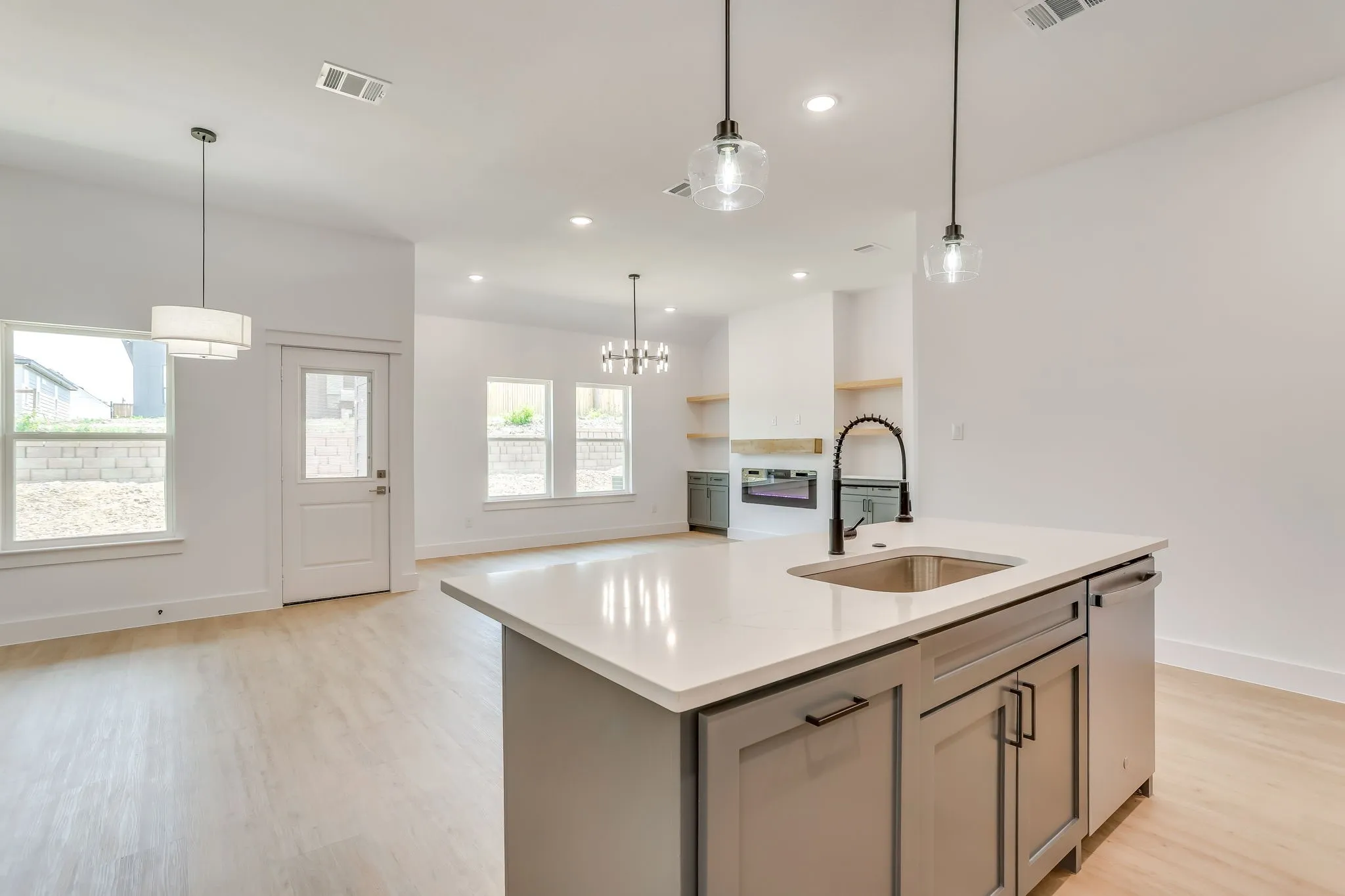 Single Family Residence For Sale in Tarrant County , 5225 Humbert Avenue, Fort Worth, Texas 76107, 4 Bedroom, 2 Bathroom, 2 Garage spaces, 1,793 Sqft, built in 2026, mls#21336197, Real Estate Agent in Fort Worth, Homes For Sale in Tarrant county, Homes For Sale in Fort Worth, Realtor in Fort Worth Texas, Real Estate Brokerage Independent Realty Texas, Luminita Cordes Realtor