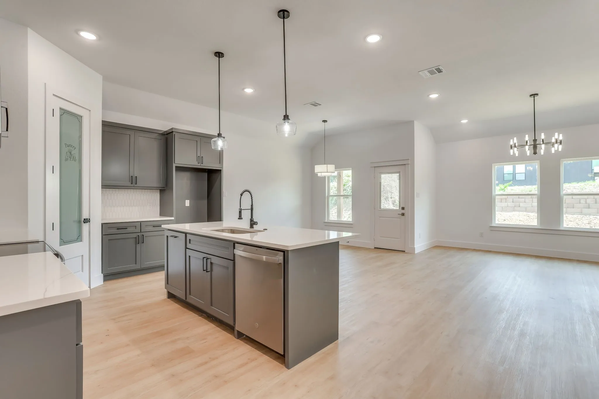 Single Family Residence For Sale in Tarrant County , 5225 Humbert Avenue, Fort Worth, Texas 76107, 4 Bedroom, 2 Bathroom, 2 Garage spaces, 1,793 Sqft, built in 2026, mls#21336197, Real Estate Agent in Fort Worth, Homes For Sale in Tarrant county, Homes For Sale in Fort Worth, Realtor in Fort Worth Texas, Real Estate Brokerage Independent Realty Texas, Luminita Cordes Realtor