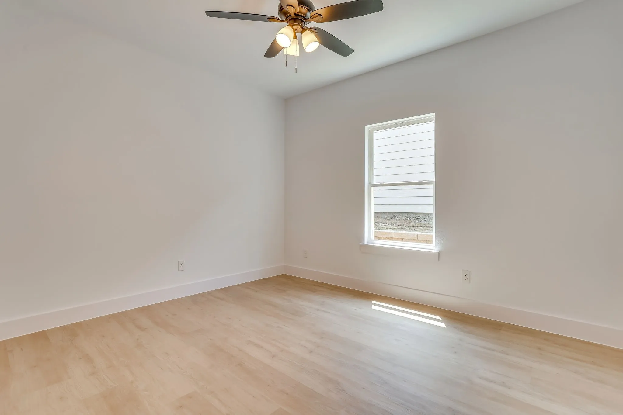 Single Family Residence For Sale in Tarrant County , 5225 Humbert Avenue, Fort Worth, Texas 76107, 4 Bedroom, 2 Bathroom, 2 Garage spaces, 1,793 Sqft, built in 2026, mls#21336197, Real Estate Agent in Fort Worth, Homes For Sale in Tarrant county, Homes For Sale in Fort Worth, Realtor in Fort Worth Texas, Real Estate Brokerage Independent Realty Texas, Luminita Cordes Realtor