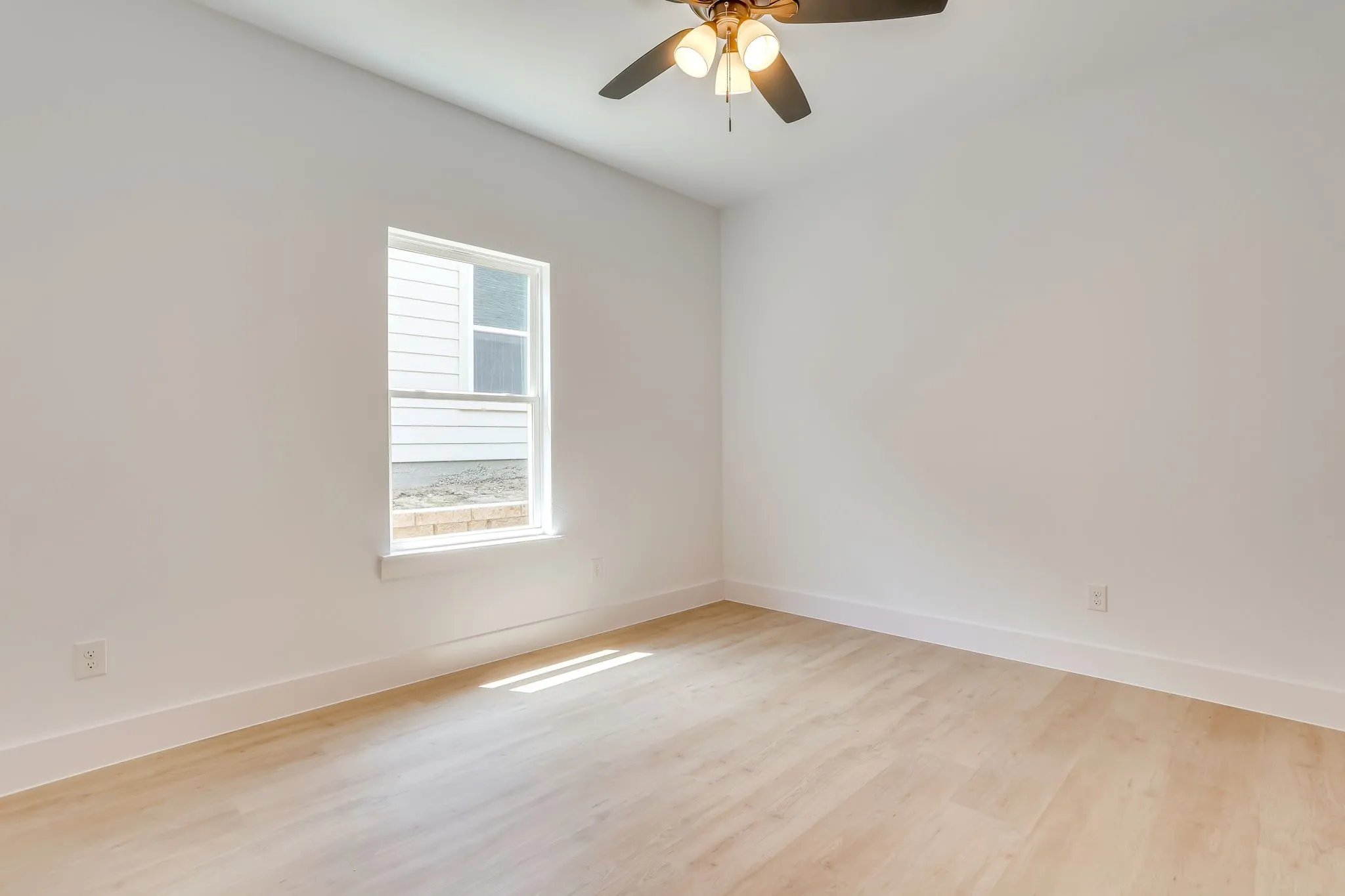 Single Family Residence For Sale in Tarrant County , 5225 Humbert Avenue, Fort Worth, Texas 76107, 4 Bedroom, 2 Bathroom, 2 Garage spaces, 1,793 Sqft, built in 2026, mls#21336197, Real Estate Agent in Fort Worth, Homes For Sale in Tarrant county, Homes For Sale in Fort Worth, Realtor in Fort Worth Texas, Real Estate Brokerage Independent Realty Texas, Luminita Cordes Realtor