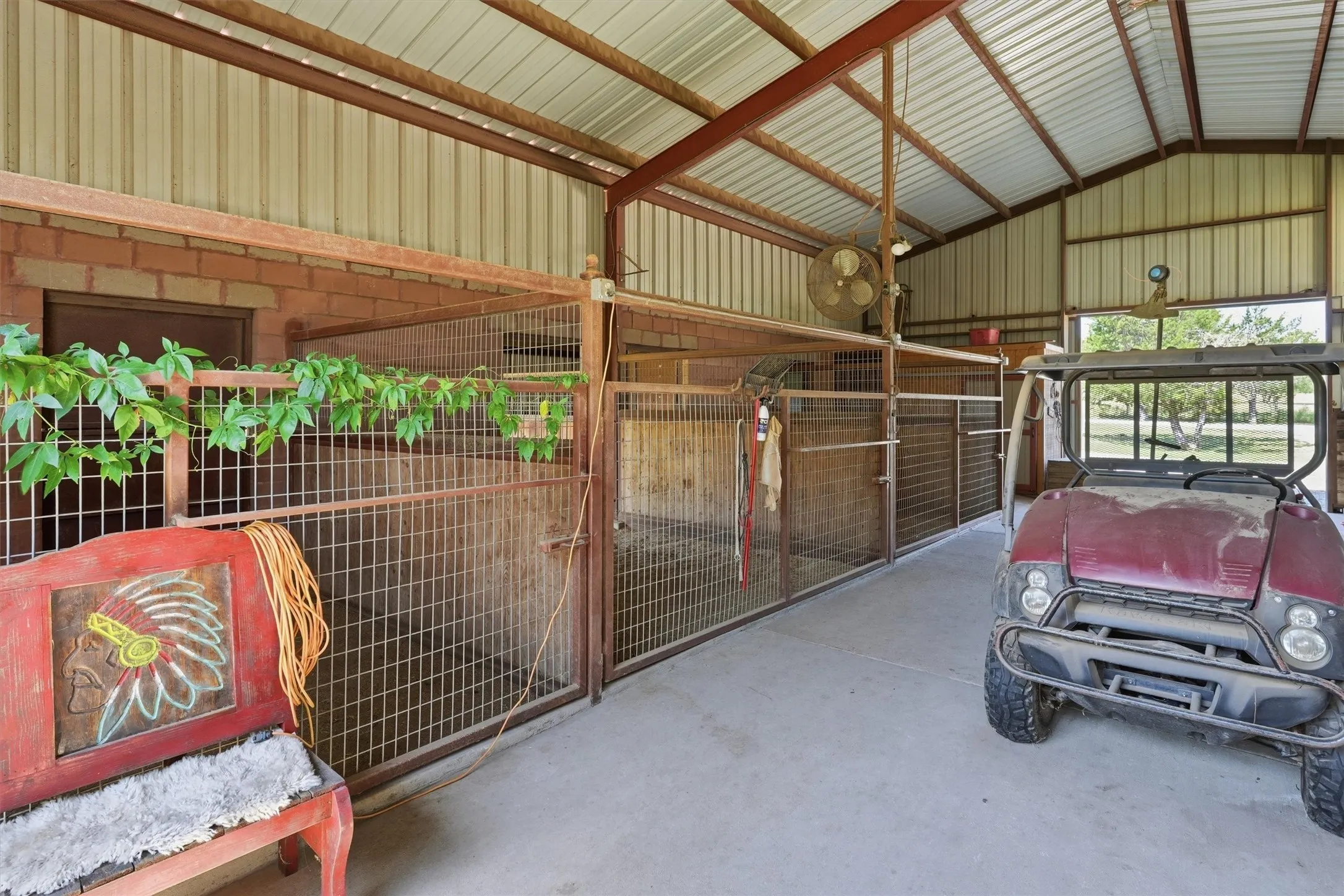 Single Family Residence For Sale in Parker County , 3790 Zion Hill Loop, Weatherford, Texas 76088, 2 Bedroom, 2 Bathroom, 1 Garage spaces, 900 Sqft, built in 2005, mls#21339363, Real Estate Agent in Weatherford, Homes For Sale in Parker county, Homes For Sale in Weatherford, Realtor in Weatherford Texas, Real Estate Brokerage Independent Realty Texas, Luminita Cordes Realtor