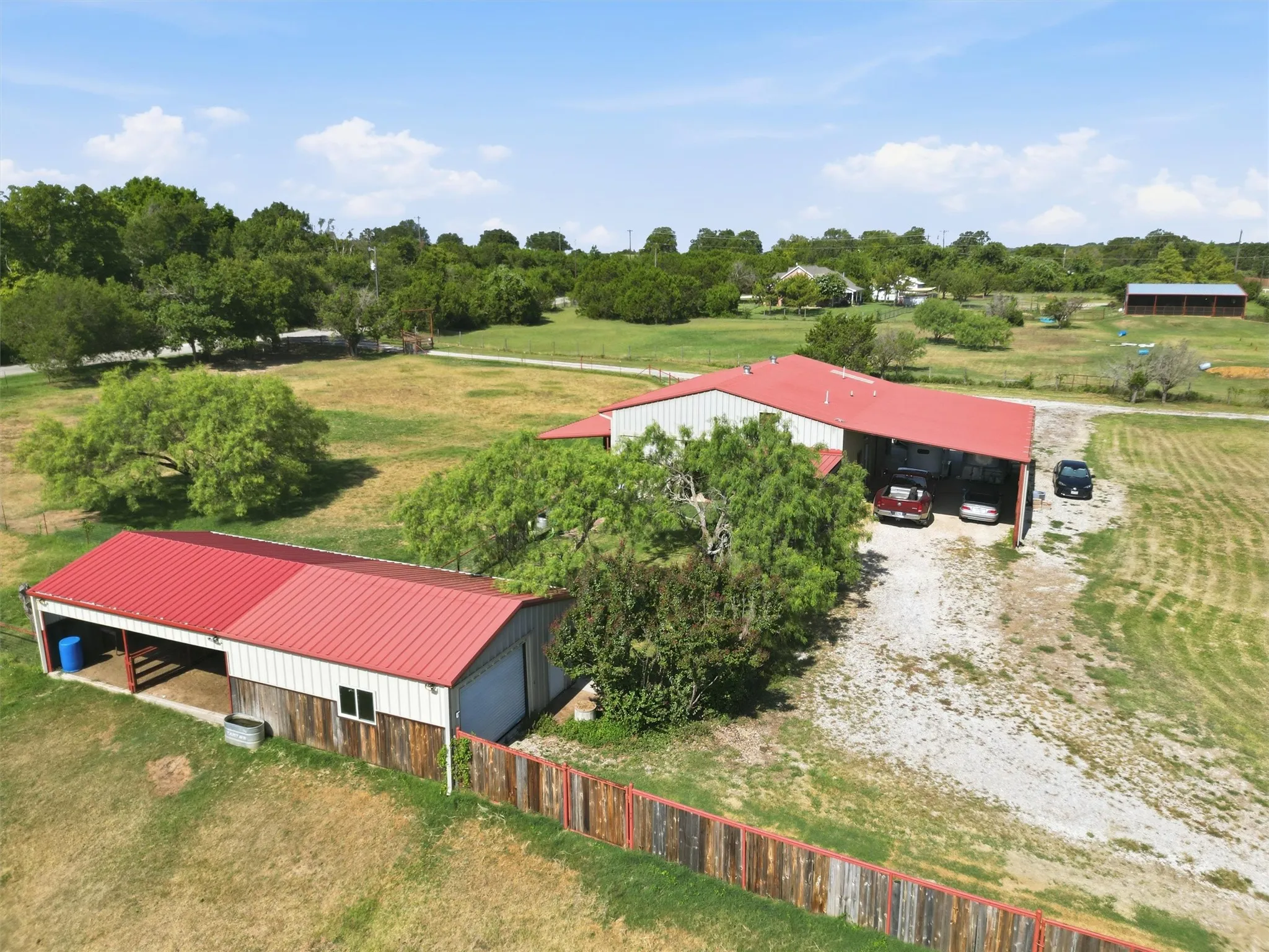 Single Family Residence For Sale in Parker County , 3790 Zion Hill Loop, Weatherford, Texas 76088, 2 Bedroom, 2 Bathroom, 1 Garage spaces, 900 Sqft, built in 2005, mls#21339363, Real Estate Agent in Weatherford, Homes For Sale in Parker county, Homes For Sale in Weatherford, Realtor in Weatherford Texas, Real Estate Brokerage Independent Realty Texas, Luminita Cordes Realtor