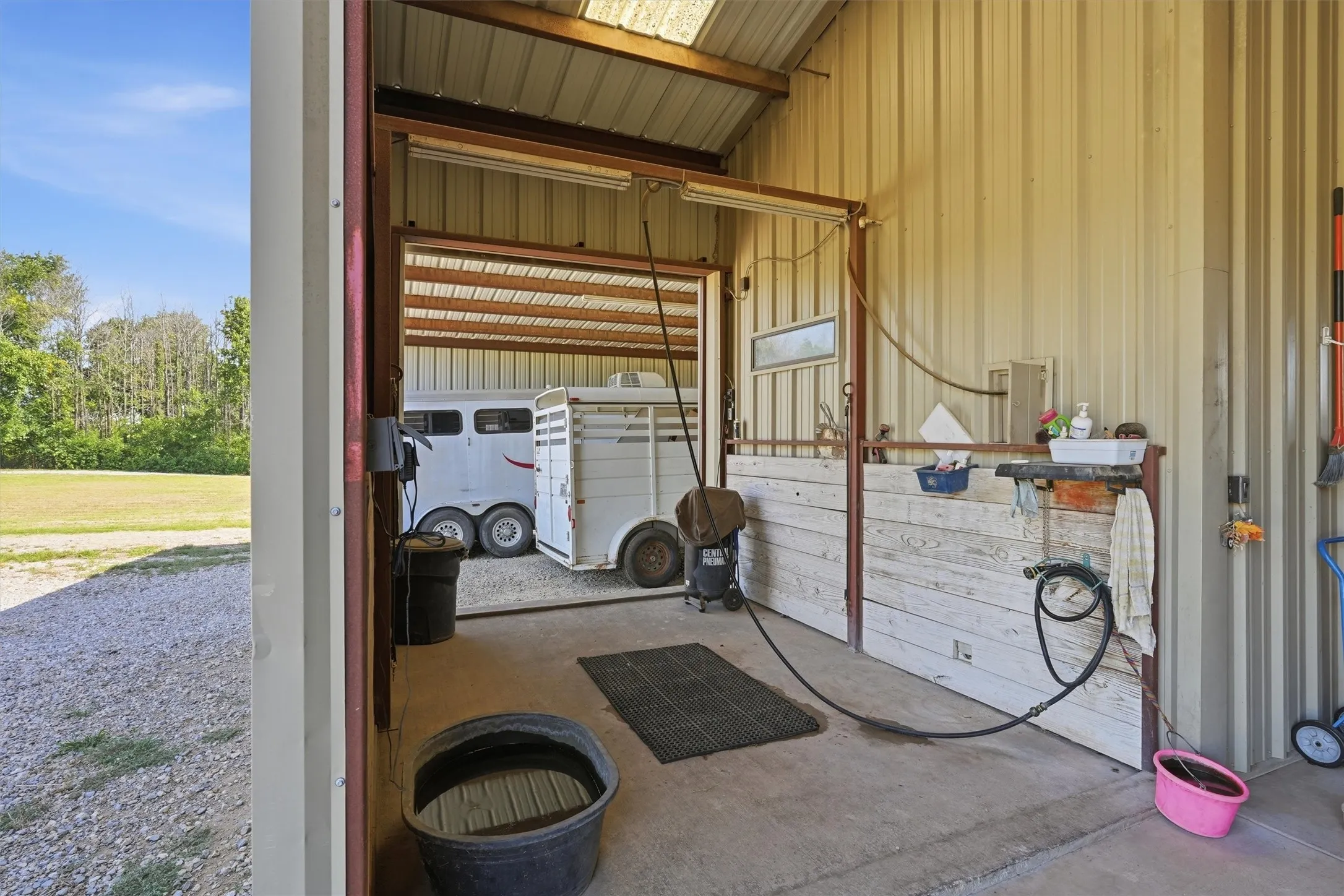 Single Family Residence For Sale in Parker County , 3790 Zion Hill Loop, Weatherford, Texas 76088, 2 Bedroom, 2 Bathroom, 1 Garage spaces, 900 Sqft, built in 2005, mls#21339363, Real Estate Agent in Weatherford, Homes For Sale in Parker county, Homes For Sale in Weatherford, Realtor in Weatherford Texas, Real Estate Brokerage Independent Realty Texas, Luminita Cordes Realtor
