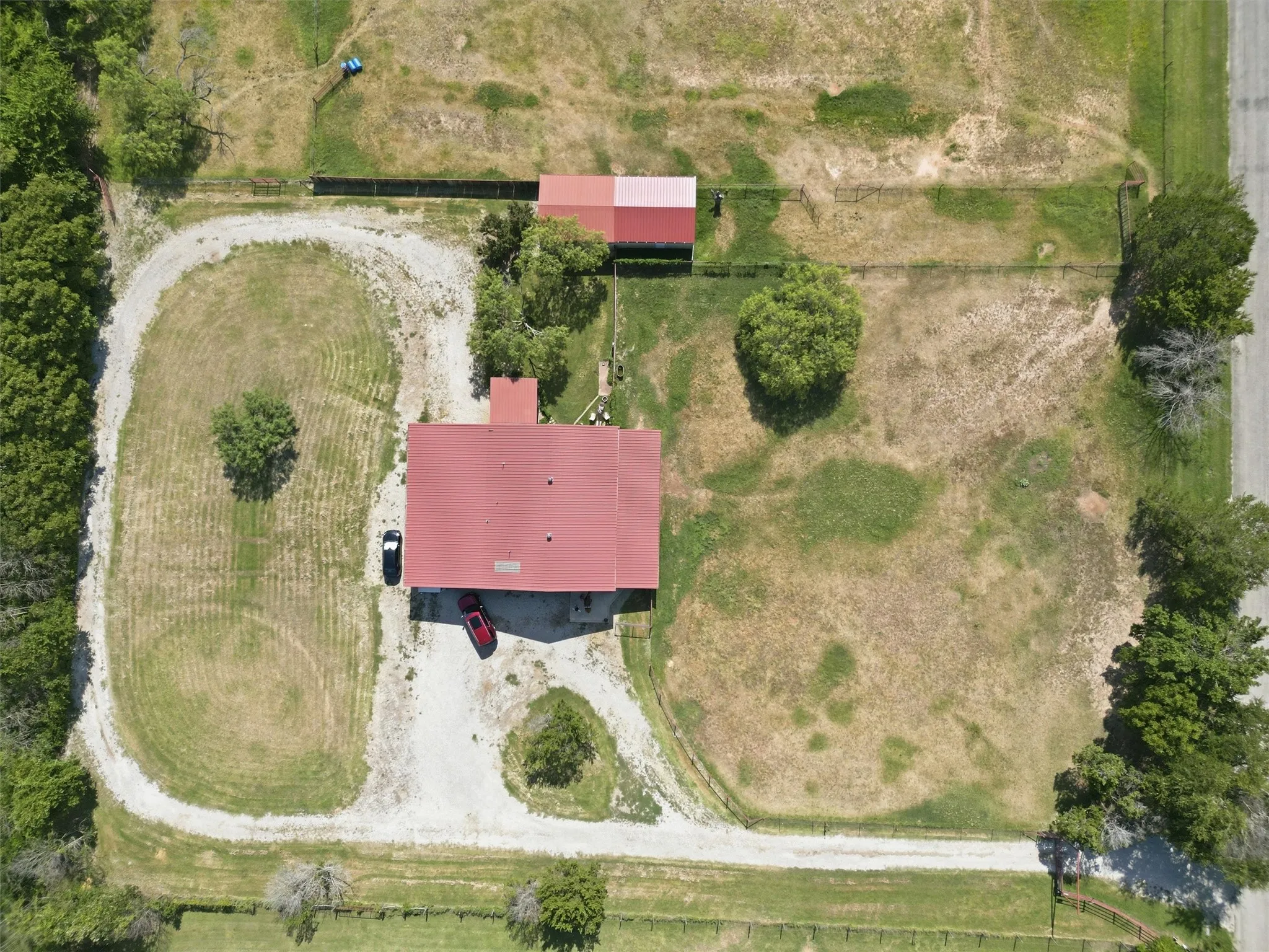 Single Family Residence For Sale in Parker County , 3790 Zion Hill Loop, Weatherford, Texas 76088, 2 Bedroom, 2 Bathroom, 1 Garage spaces, 900 Sqft, built in 2005, mls#21339363, Real Estate Agent in Weatherford, Homes For Sale in Parker county, Homes For Sale in Weatherford, Realtor in Weatherford Texas, Real Estate Brokerage Independent Realty Texas, Luminita Cordes Realtor
