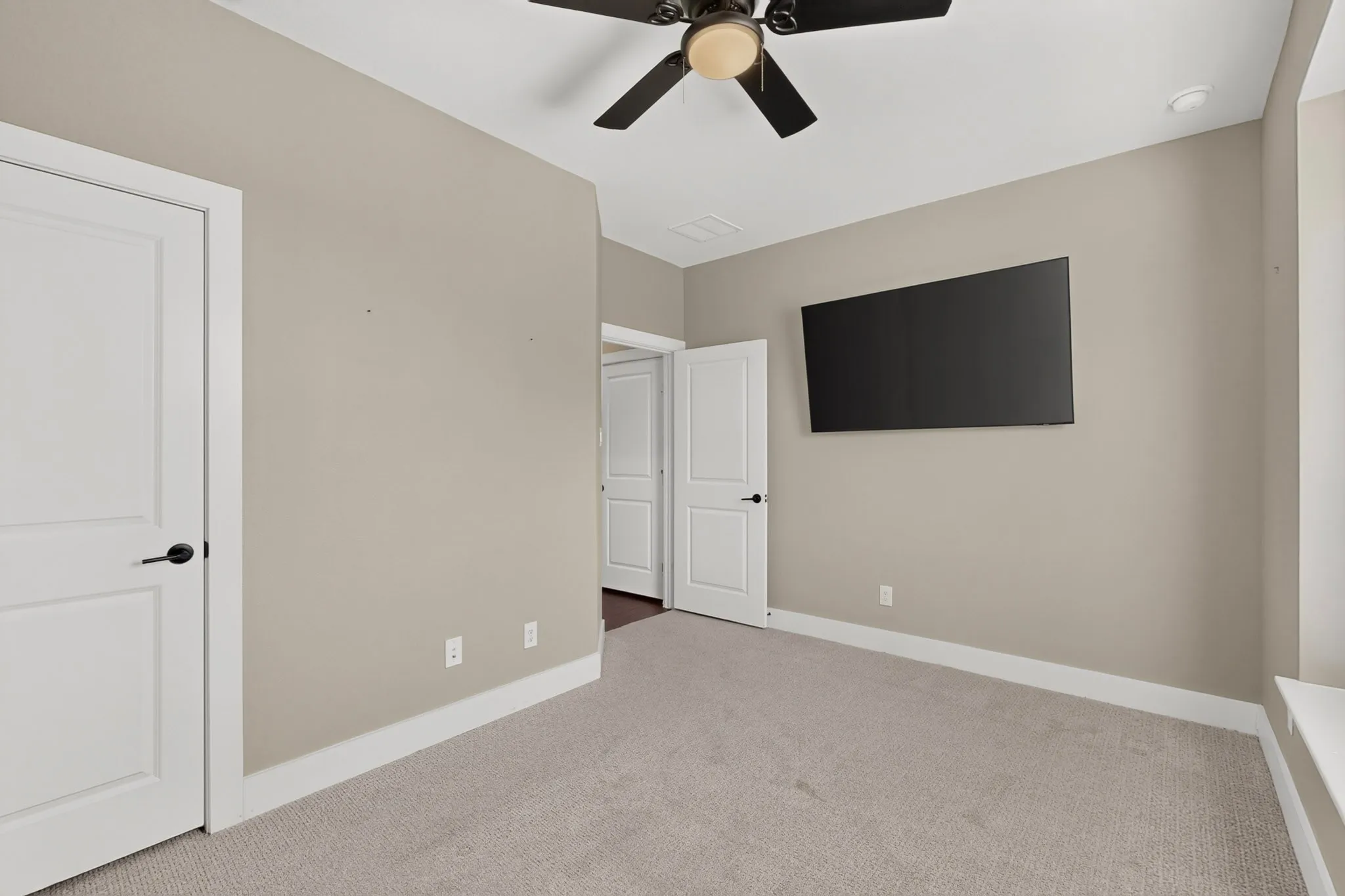 Single Family Residence For Sale in Dallas County , 1809 Rustic Vine Road, Mesquite, Texas 75181, 4 Bedroom, 3 Bathroom, 2 Garage spaces, 2,678 Sqft, built in 2023, mls#21339999, Real Estate Agent in Mesquite, Homes For Sale in Dallas county, Homes For Sale in Mesquite, Realtor in Mesquite Texas, Real Estate Brokerage Independent Realty Texas, Luminita Cordes Realtor