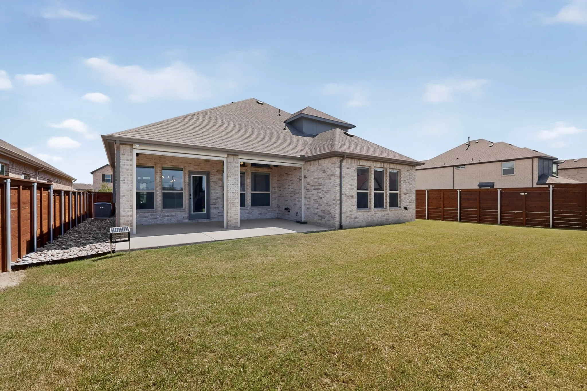 Single Family Residence For Sale in Dallas County , 1809 Rustic Vine Road, Mesquite, Texas 75181, 4 Bedroom, 3 Bathroom, 2 Garage spaces, 2,678 Sqft, built in 2023, mls#21339999, Real Estate Agent in Mesquite, Homes For Sale in Dallas county, Homes For Sale in Mesquite, Realtor in Mesquite Texas, Real Estate Brokerage Independent Realty Texas, Luminita Cordes Realtor