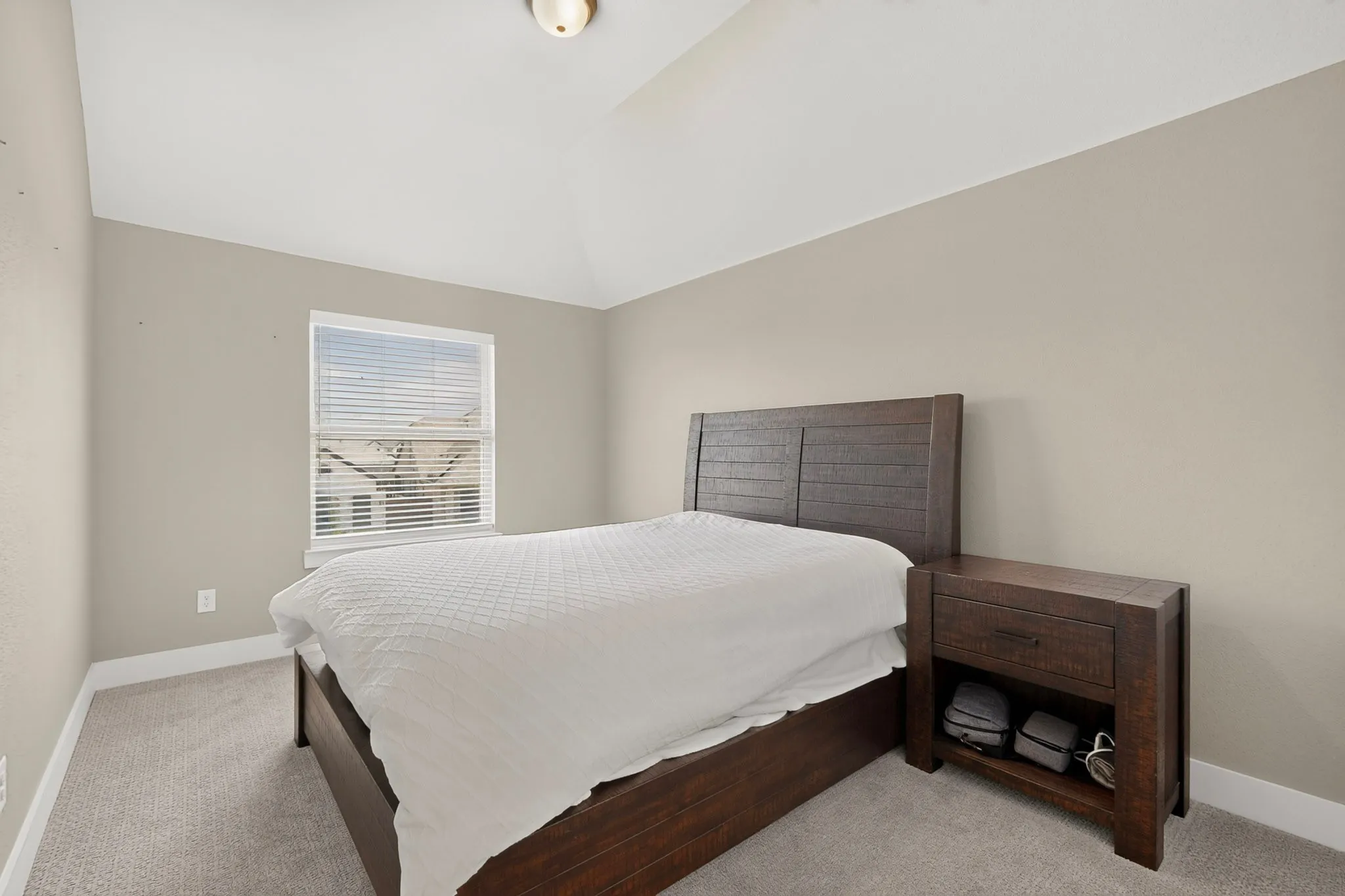 Single Family Residence For Sale in Dallas County , 1809 Rustic Vine Road, Mesquite, Texas 75181, 4 Bedroom, 3 Bathroom, 2 Garage spaces, 2,678 Sqft, built in 2023, mls#21339999, Real Estate Agent in Mesquite, Homes For Sale in Dallas county, Homes For Sale in Mesquite, Realtor in Mesquite Texas, Real Estate Brokerage Independent Realty Texas, Luminita Cordes Realtor