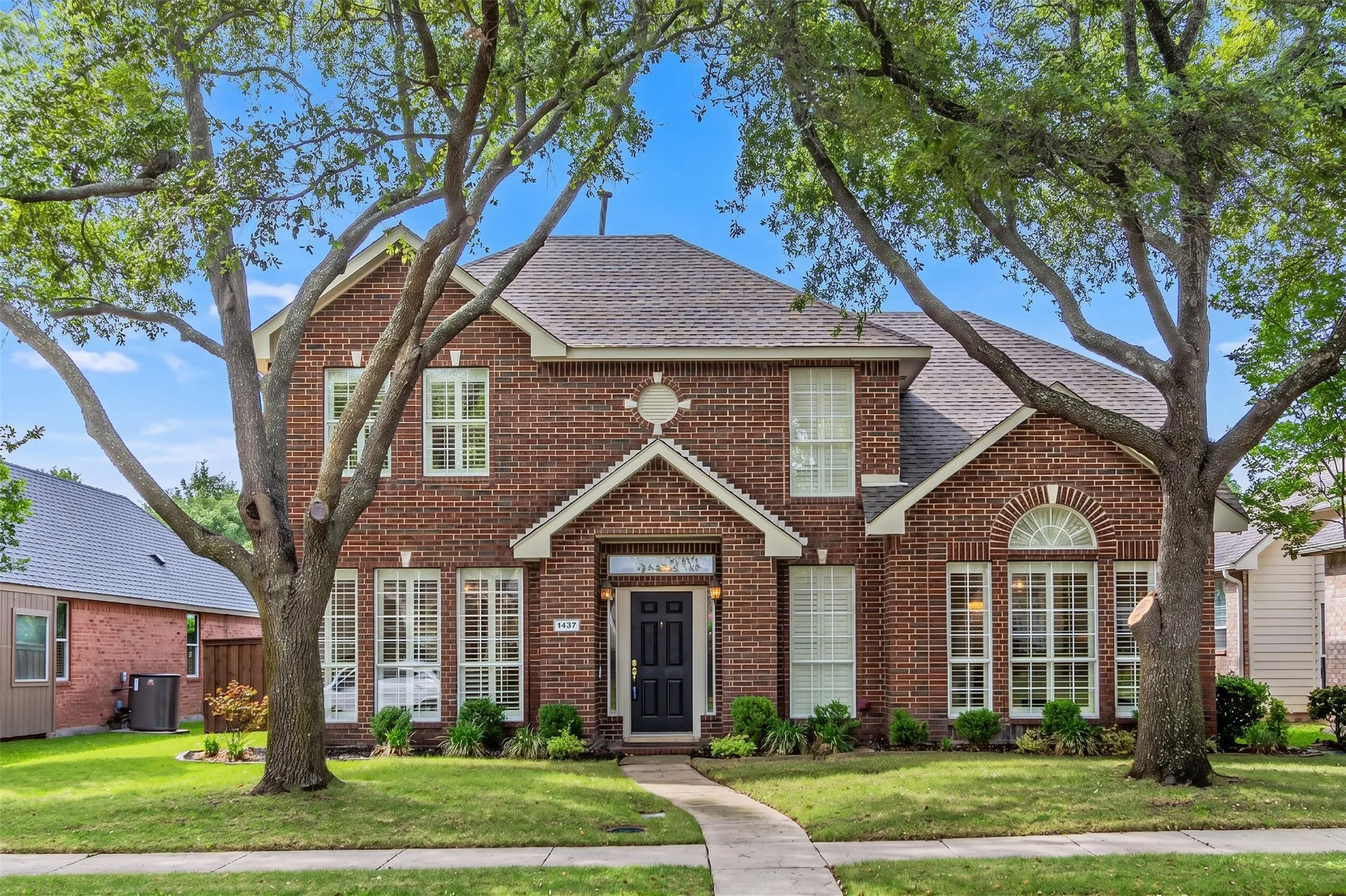 Single Family Residence For Sale in Collin County , 1437 Rogers Court, Allen, Texas 75013, 3 Bedroom, 3 Bathroom, 2 Garage spaces, 2,163 Sqft, built in 1994, mls#21246550, Real Estate Agent in Allen, Homes For Sale in Collin county, Homes For Sale in Allen, Realtor in Allen Texas, Real Estate Brokerage Independent Realty Texas, Luminita Cordes Realtor