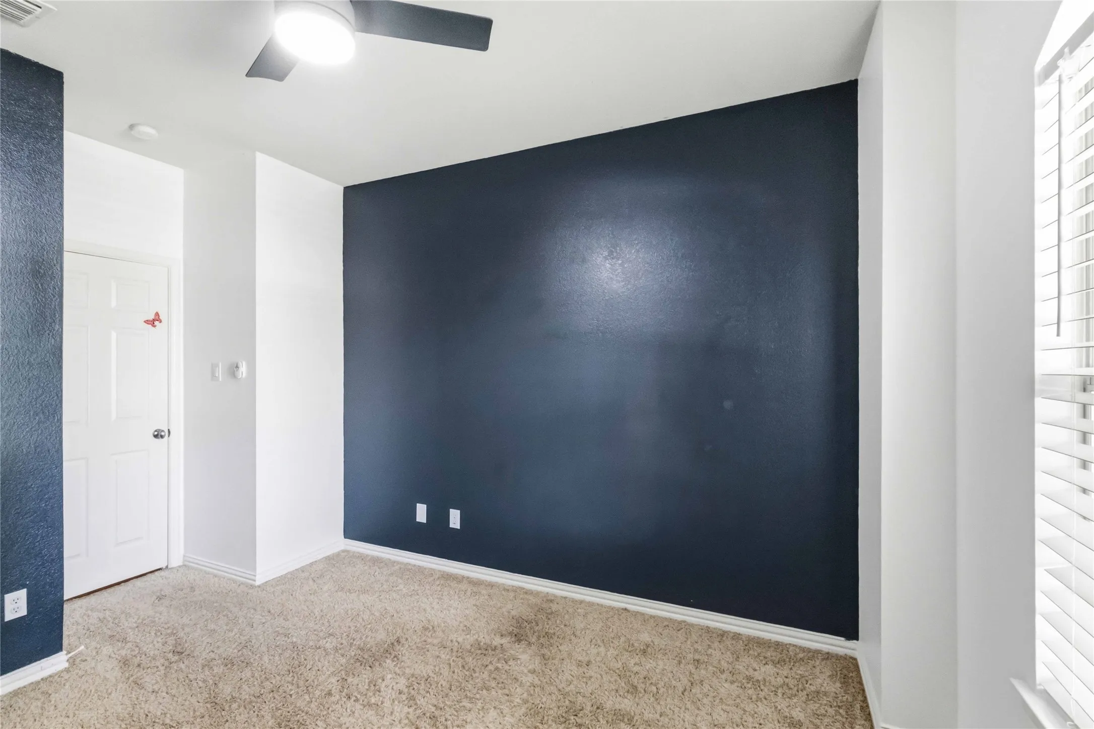 Single Family Residence For Rent in Collin County , 5918 Lafayette Drive, Frisco, Texas 75035, 4 Bedroom, 2 Bathroom, 2 Garage spaces, 2,000 Sqft, built in 1999, mls#21338775, Real Estate Agent in Frisco, Homes For Rent in Collin county, Homes For Rent in Frisco, Realtor in Frisco Texas, Real Estate Brokerage Independent Realty Texas, Luminita Cordes Realtor