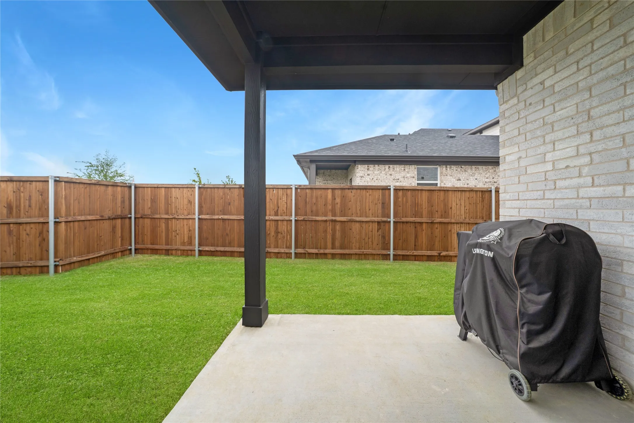 Single Family Residence For Sale in Collin County , 11376 Chiltern Street, Frisco, Texas 75035, 4 Bedroom, 4 Bathroom, 2 Garage spaces, 2,490 Sqft, built in 2024, mls#21338507, Real Estate Agent in Frisco, Homes For Sale in Collin county, Homes For Sale in Frisco, Realtor in Frisco Texas, Real Estate Brokerage Independent Realty Texas, Luminita Cordes Realtor