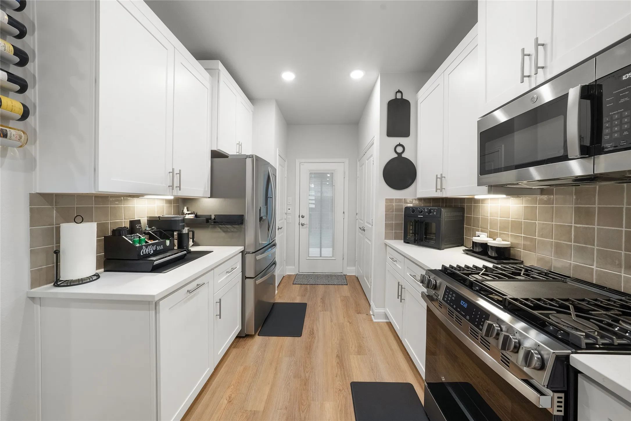 Single Family Residence For Sale in Collin County , 11376 Chiltern Street, Frisco, Texas 75035, 4 Bedroom, 4 Bathroom, 2 Garage spaces, 2,490 Sqft, built in 2024, mls#21338507, Real Estate Agent in Frisco, Homes For Sale in Collin county, Homes For Sale in Frisco, Realtor in Frisco Texas, Real Estate Brokerage Independent Realty Texas, Luminita Cordes Realtor