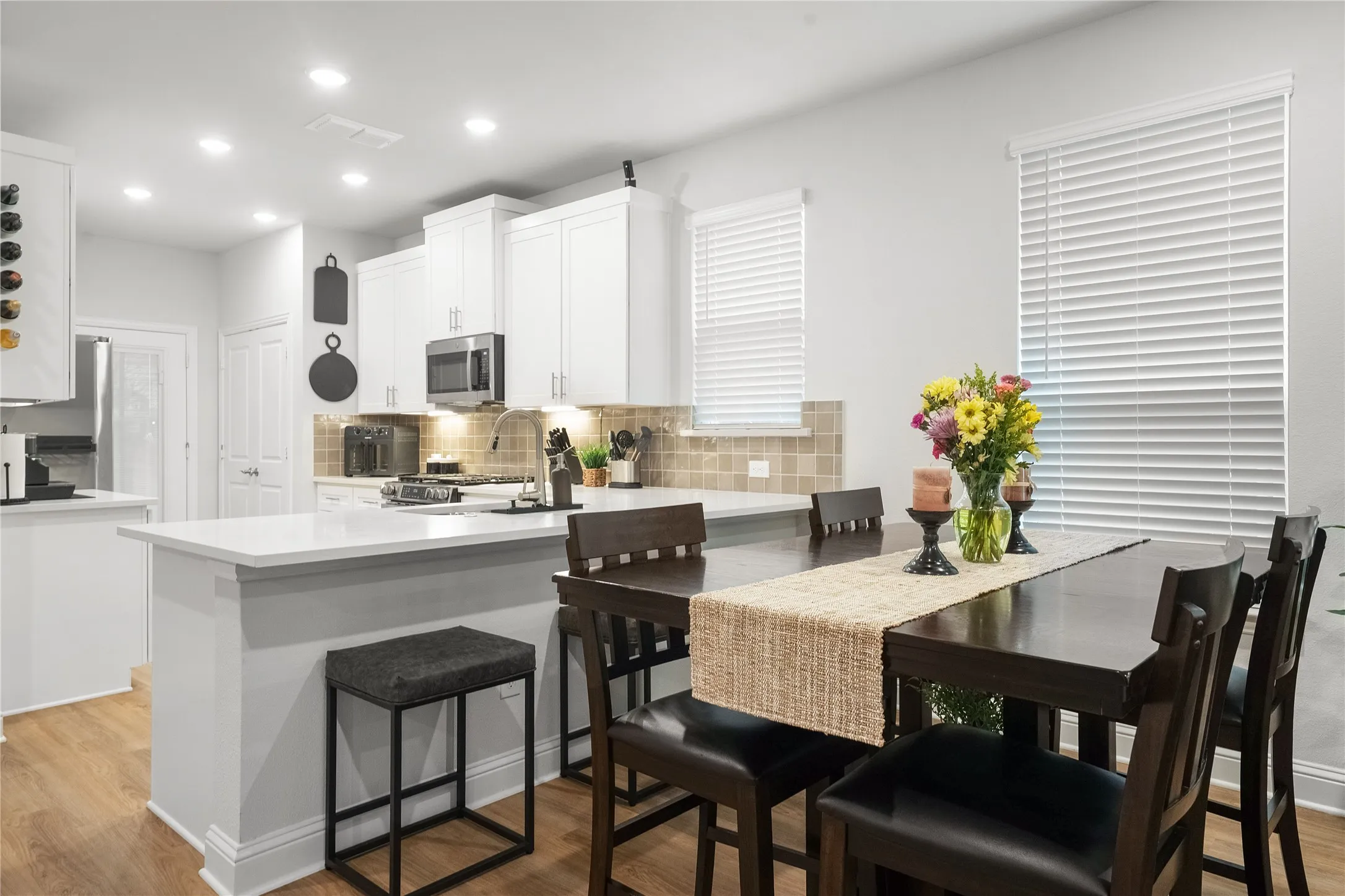 Single Family Residence For Sale in Collin County , 11376 Chiltern Street, Frisco, Texas 75035, 4 Bedroom, 4 Bathroom, 2 Garage spaces, 2,490 Sqft, built in 2024, mls#21338507, Real Estate Agent in Frisco, Homes For Sale in Collin county, Homes For Sale in Frisco, Realtor in Frisco Texas, Real Estate Brokerage Independent Realty Texas, Luminita Cordes Realtor