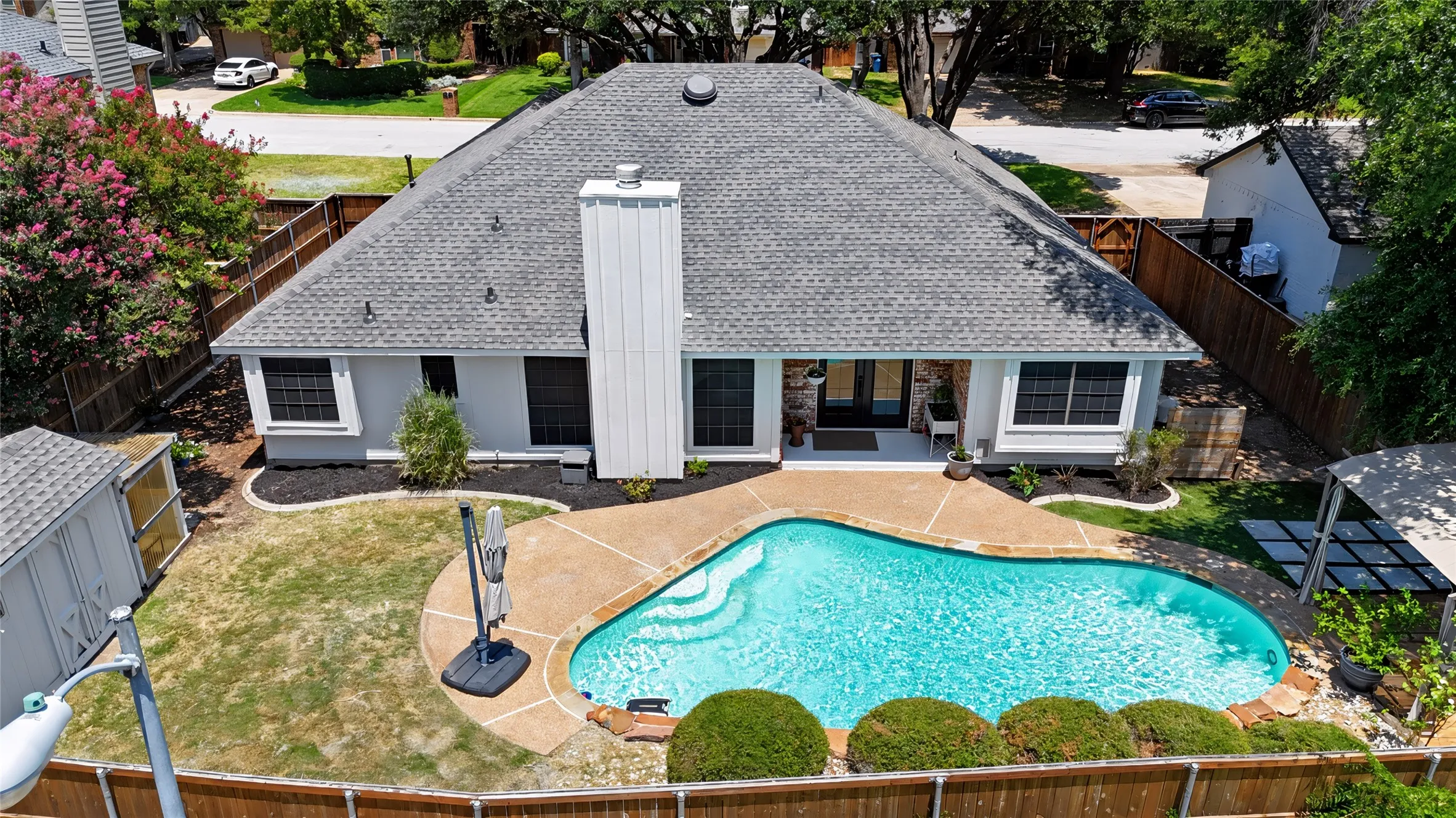 Single Family Residence For Sale in Tarrant County , 3321 Knob Oak Drive, Grapevine, Texas 76051, 4 Bedroom, 2 Bathroom, 2 Garage spaces, 1,758 Sqft, built in 1986, mls#21340012, Real Estate Agent in Grapevine, Homes For Sale in Tarrant county, Homes For Sale in Grapevine, Realtor in Grapevine Texas, Real Estate Brokerage Independent Realty Texas, Luminita Cordes Realtor