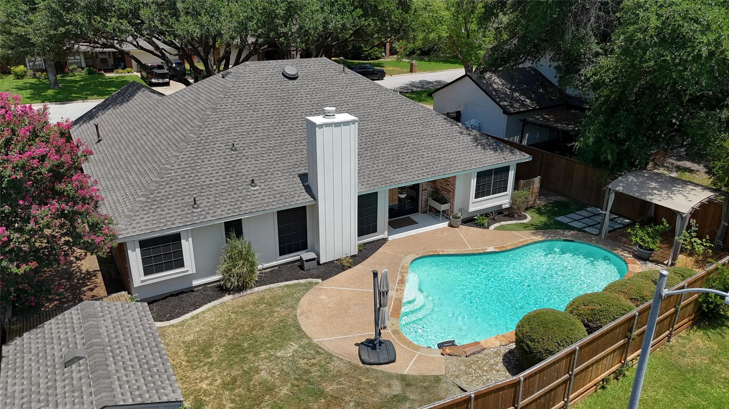 Single Family Residence For Sale in Tarrant County , 3321 Knob Oak Drive, Grapevine, Texas 76051, 4 Bedroom, 2 Bathroom, 2 Garage spaces, 1,758 Sqft, built in 1986, mls#21340012, Real Estate Agent in Grapevine, Homes For Sale in Tarrant county, Homes For Sale in Grapevine, Realtor in Grapevine Texas, Real Estate Brokerage Independent Realty Texas, Luminita Cordes Realtor