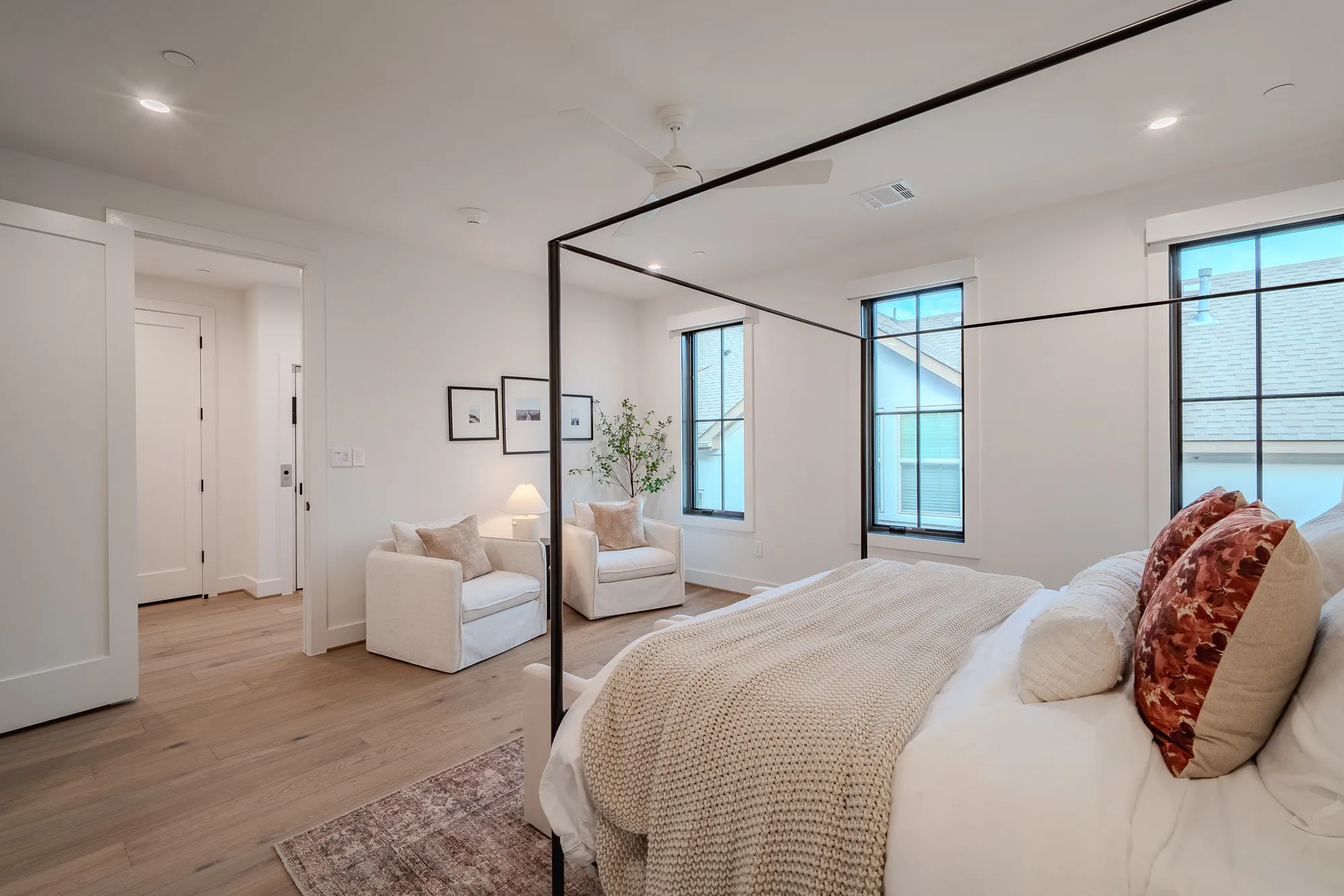 Condominium For Rent in Dallas County , 4114 Emerson Avenue 6, University Park, Texas 75205, 3 Bedrooms, 3 Bathrooms, 3 Garage spaces, 2,490 Sqft, built in 2025, Price $9,950, mls#21333585, Real Estate Agent in University Park, Homes For Rent in Dallas county, Homes For Rent in University Park, Realtor in University Park Texas, Real Estate Brokerage Independent Realty Texas, Luminita Cordes Realtor