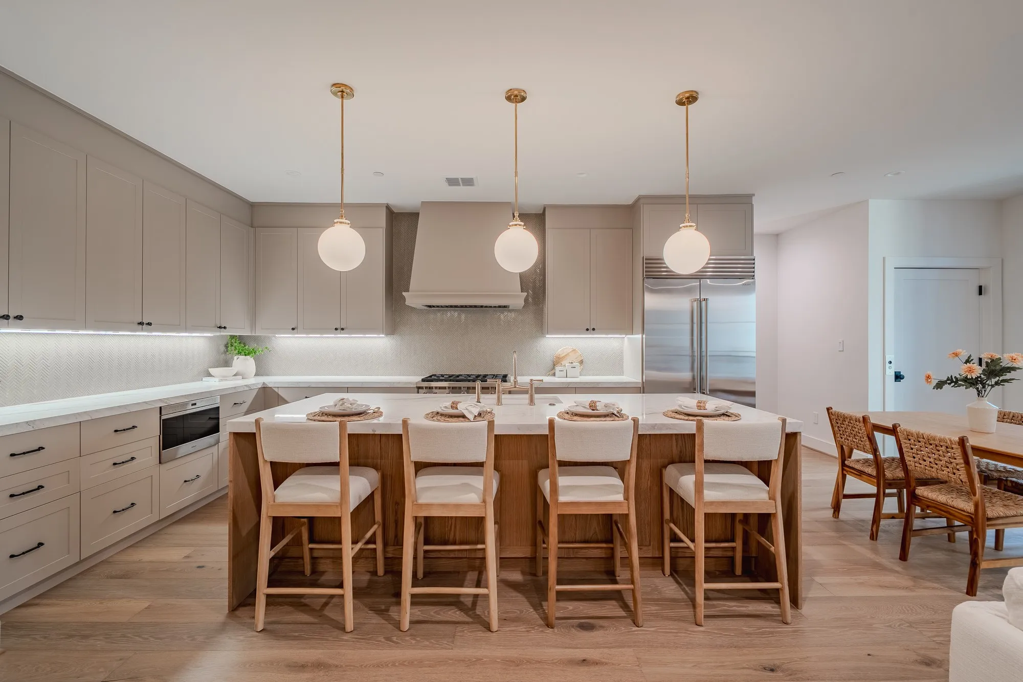 Condominium For Rent in Dallas County , 4114 Emerson Avenue 6, University Park, Texas 75205, 3 Bedrooms, 3 Bathrooms, 3 Garage spaces, 2,490 Sqft, built in 2025, Price $9,950, mls#21333585, Real Estate Agent in University Park, Homes For Rent in Dallas county, Homes For Rent in University Park, Realtor in University Park Texas, Real Estate Brokerage Independent Realty Texas, Luminita Cordes Realtor