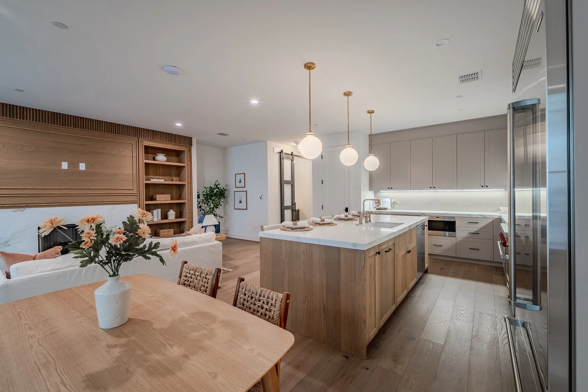Condominium For Rent in Dallas County , 4114 Emerson Avenue 6, University Park, Texas 75205, 3 Bedrooms, 3 Bathrooms, 3 Garage spaces, 2,490 Sqft, built in 2025, Price $9,950, mls#21333585, Real Estate Agent in University Park, Homes For Rent in Dallas county, Homes For Rent in University Park, Realtor in University Park Texas, Real Estate Brokerage Independent Realty Texas, Luminita Cordes Realtor