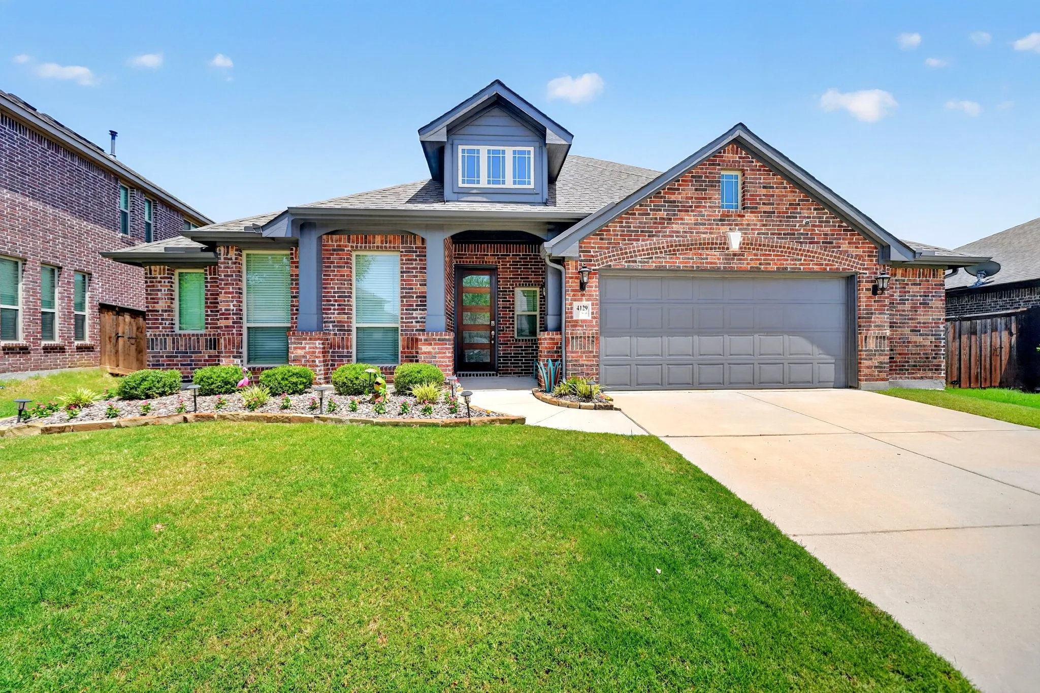 Single Family Residence For Sale in Rockwall County , 4129 Cerulean Circle, Royse City, Texas 75189, 4 Bedroom, 3 Bathroom, 2 Garage spaces, 2,989 Sqft, built in 2022, mls#21312947, Real Estate Agent in Royse City, Homes For Sale in Rockwall county, Homes For Sale in Royse City, Realtor in Royse City Texas, Real Estate Brokerage Independent Realty Texas, Luminita Cordes Realtor