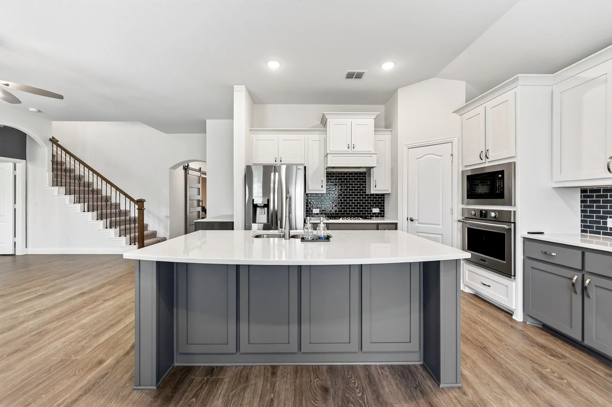 Single Family Residence For Sale in Rockwall County , 4129 Cerulean Circle, Royse City, Texas 75189, 4 Bedroom, 3 Bathroom, 2 Garage spaces, 2,989 Sqft, built in 2022, mls#21312947, Real Estate Agent in Royse City, Homes For Sale in Rockwall county, Homes For Sale in Royse City, Realtor in Royse City Texas, Real Estate Brokerage Independent Realty Texas, Luminita Cordes Realtor