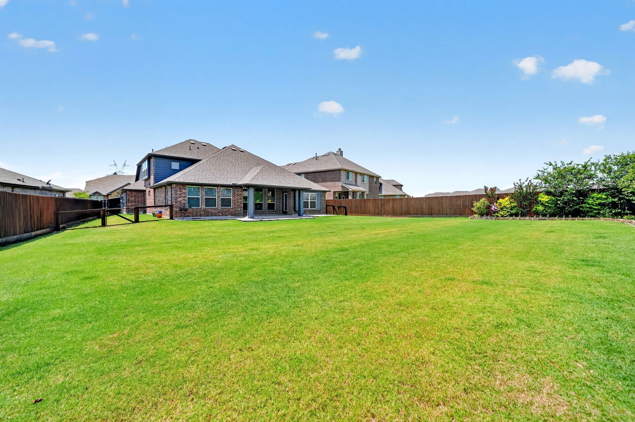 Single Family Residence For Sale in Rockwall County , 4129 Cerulean Circle, Royse City, Texas 75189, 4 Bedroom, 3 Bathroom, 2 Garage spaces, 2,989 Sqft, built in 2022, mls#21312947, Real Estate Agent in Royse City, Homes For Sale in Rockwall county, Homes For Sale in Royse City, Realtor in Royse City Texas, Real Estate Brokerage Independent Realty Texas, Luminita Cordes Realtor