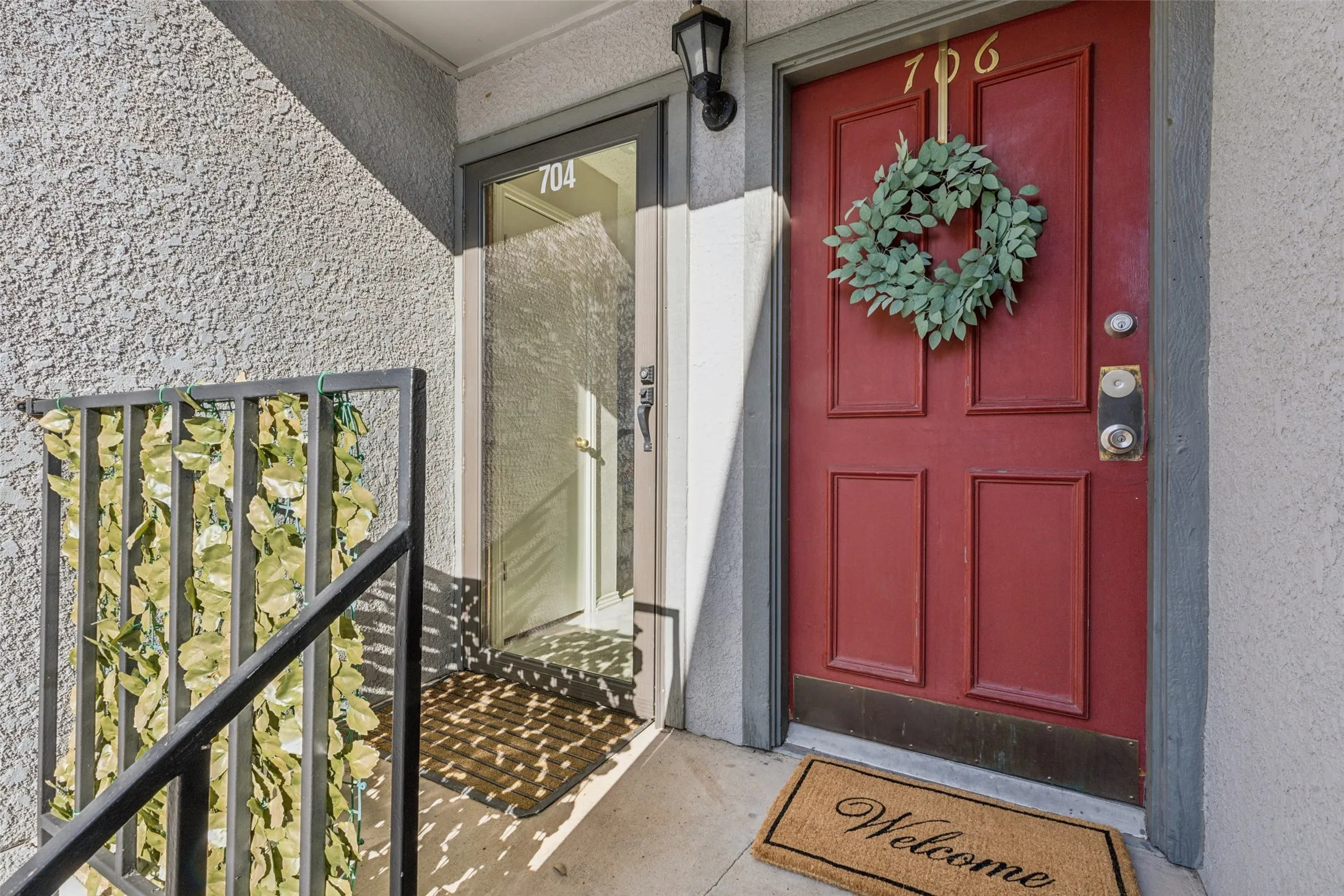 Condominium For Rent in Dallas County , 15151 Berry Trail 706, Dallas, Texas 75248, 2 Bedrooms, 2 Bathrooms, Garage spaces, 966 Sqft, built in 1980, Price $1,700, mls#21339962, Real Estate Agent in Dallas, Homes For Rent in Dallas county, Homes For Rent in Dallas, Realtor in Dallas Texas, Real Estate Brokerage Independent Realty Texas, Luminita Cordes Realtor