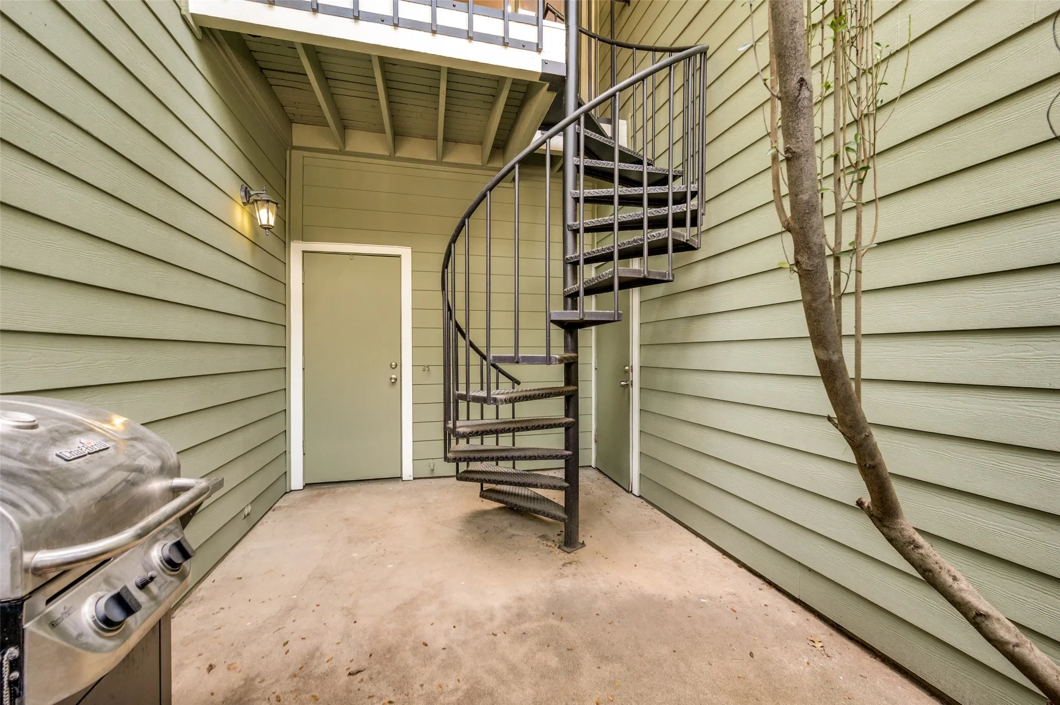 Condominium For Sale in Collin County , 6220 Bentwood Trail 606, Dallas, Texas 75252, 2 Bedroom, 1 Bathroom, 1 Garage spaces, 737 Sqft, built in 1984, mls#21339012, Real Estate Agent in Dallas, Homes For Sale in Collin county, Homes For Sale in Dallas, Realtor in Dallas Texas, Real Estate Brokerage Independent Realty Texas, Luminita Cordes Realtor