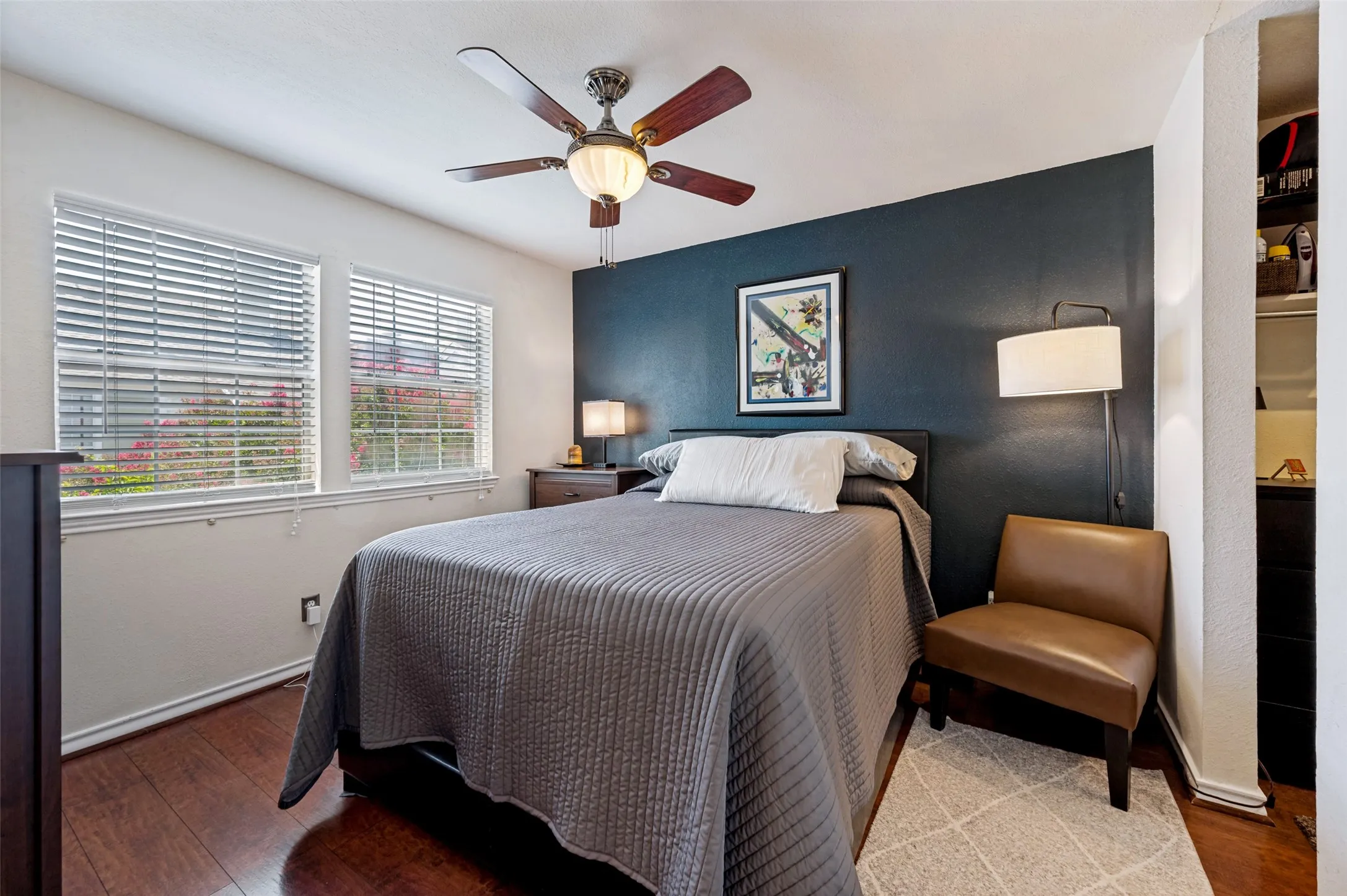 Condominium For Sale in Collin County , 6220 Bentwood Trail 606, Dallas, Texas 75252, 2 Bedroom, 1 Bathroom, 1 Garage spaces, 737 Sqft, built in 1984, mls#21339012, Real Estate Agent in Dallas, Homes For Sale in Collin county, Homes For Sale in Dallas, Realtor in Dallas Texas, Real Estate Brokerage Independent Realty Texas, Luminita Cordes Realtor